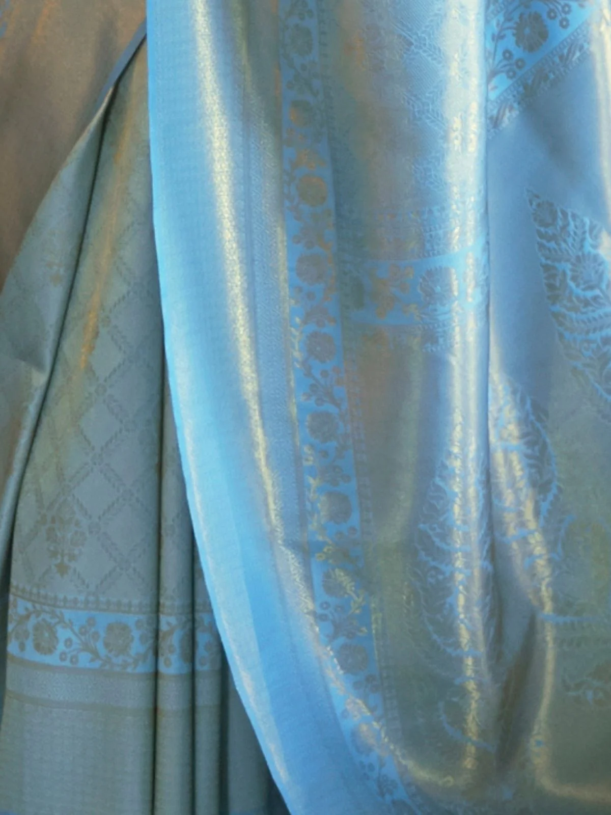 Odette Blue Woven Design Silk Blend Saree With Unstitched Blouse For Women - Image 3