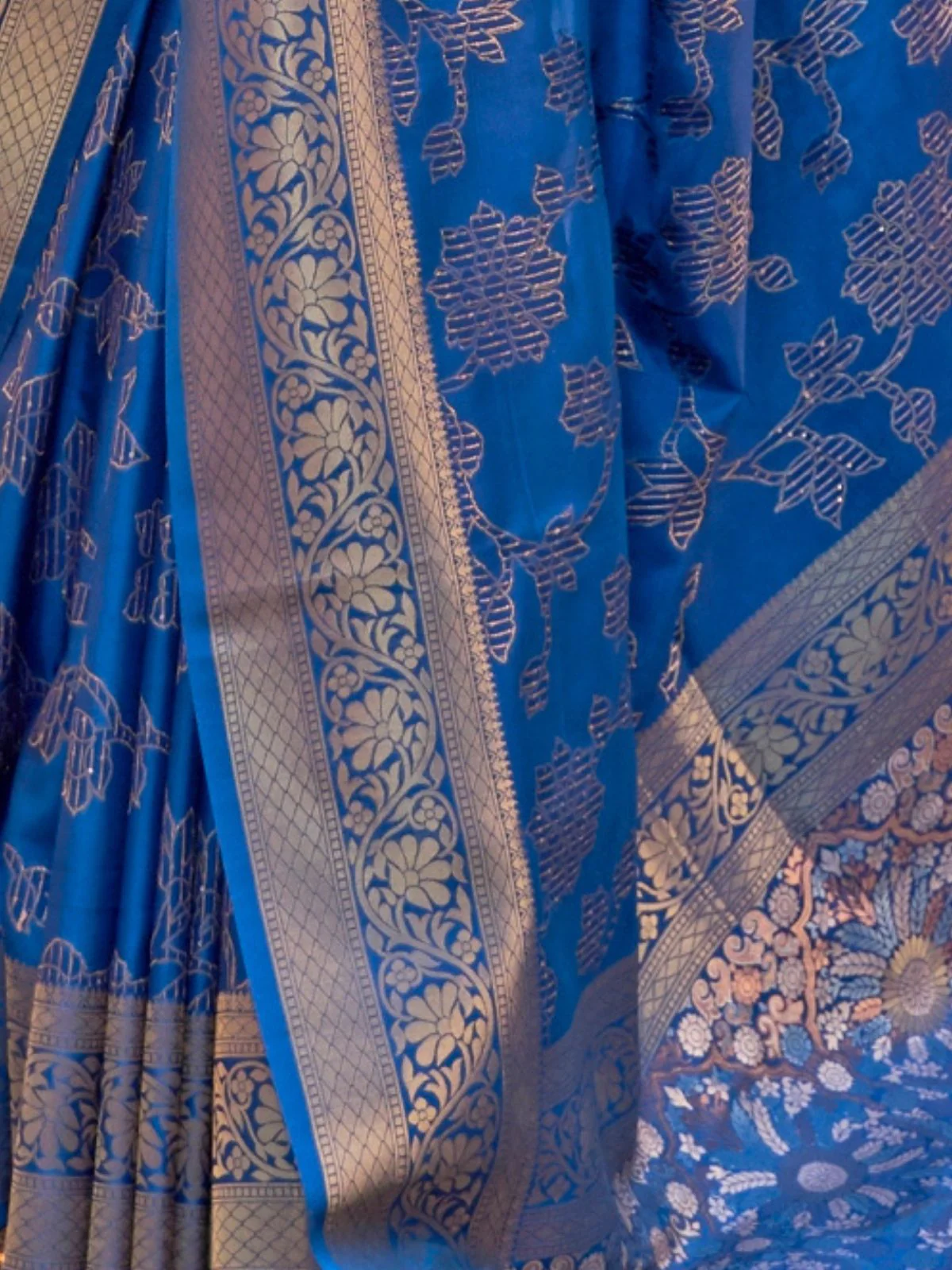 Odette Blue Woven Design Silk Blend Saree With Unstitched Blouse For Women - Image 4