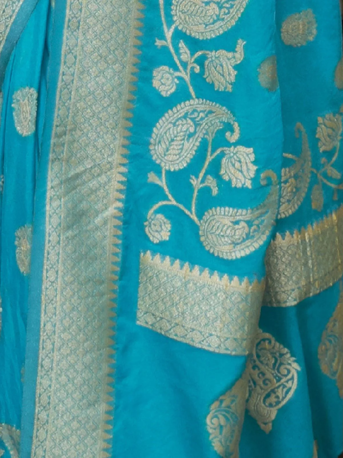 Odette Blue Woven Design Silk Blend Saree With Unstitched Blouse For Women - Image 3