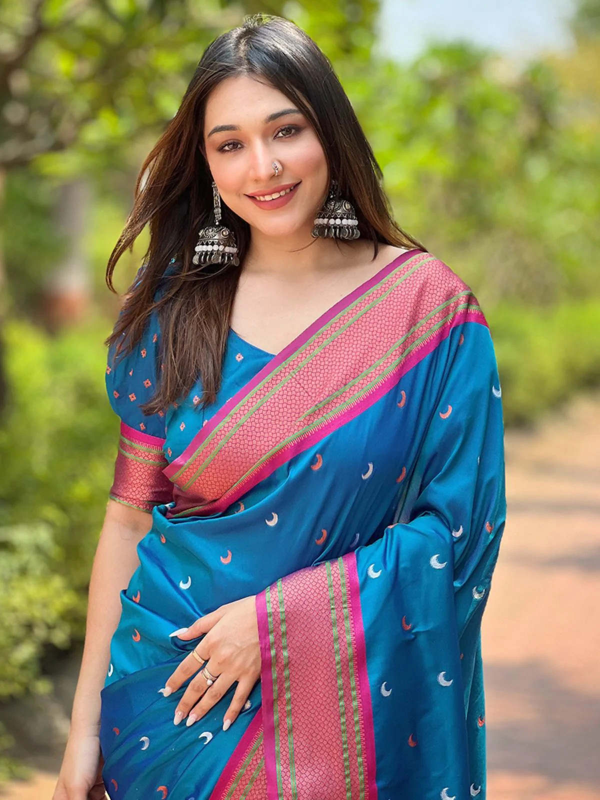 Odette Blue Woven Design Silk Blend Saree With Unstitched Blouse For Women - Image 3