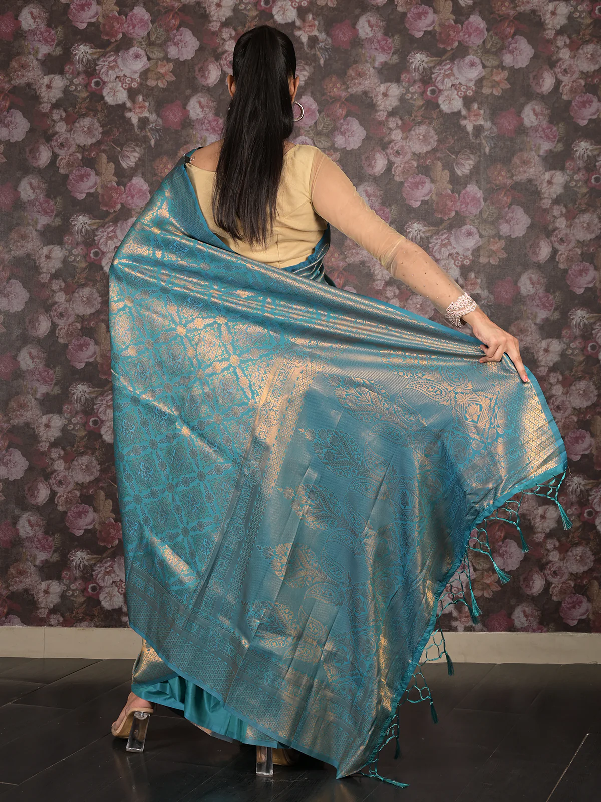 Odette Blue Woven Silk Blend Saree With Unstitched Blouse For Women - Image 4