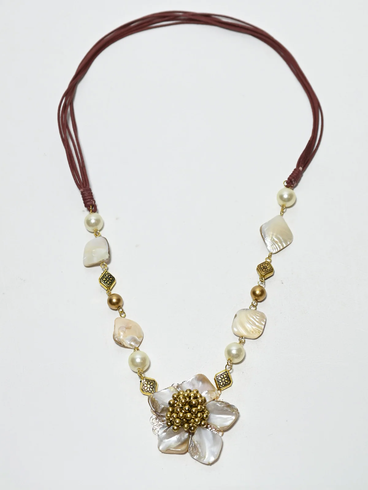 Odette Brown And White Thread Pearl Jewellery Set For Women - Image 4