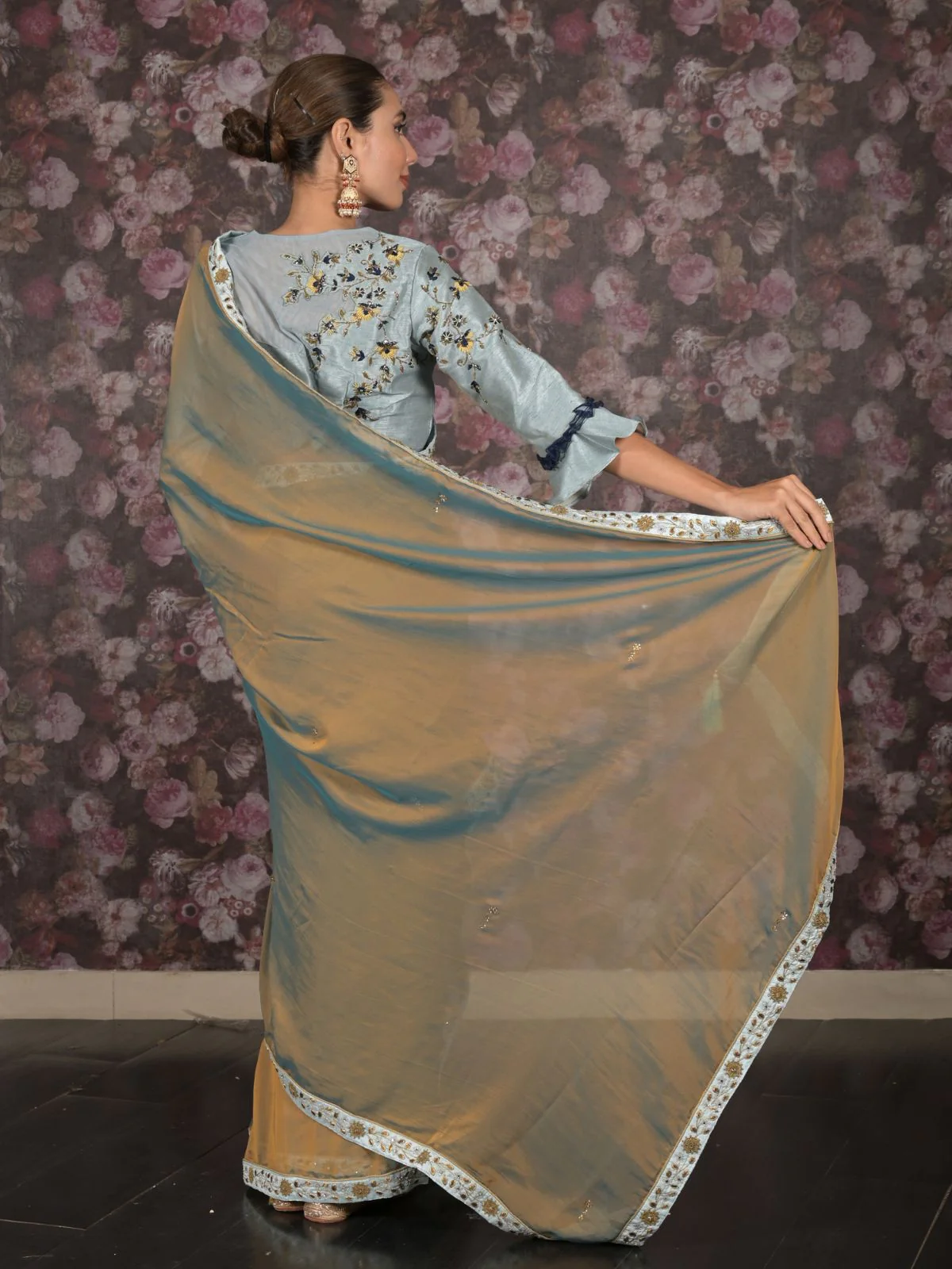 Odette Brown Blue Shaded Crepe Saree with Stitched Blouse for Women - Image 4