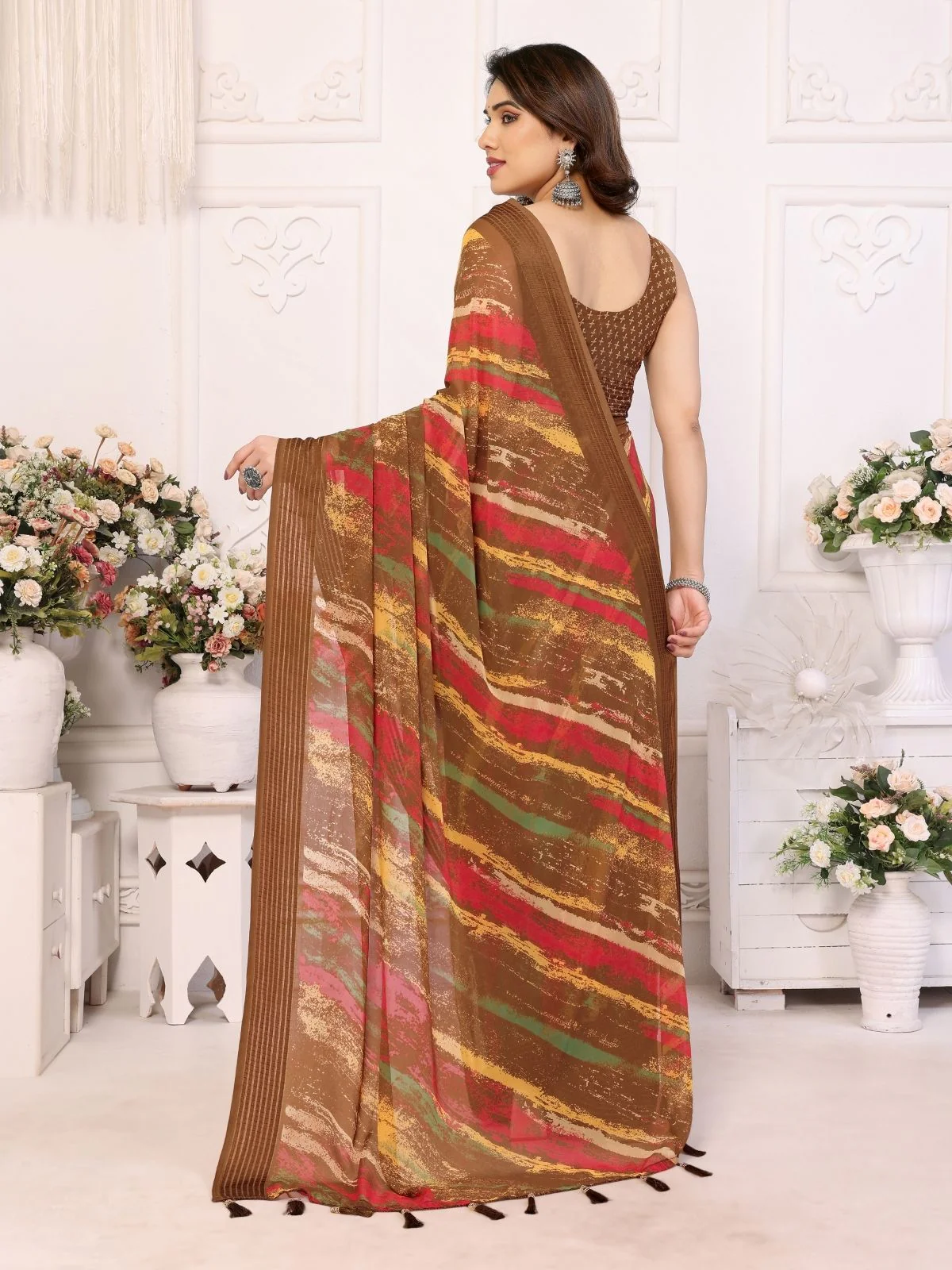 Odette Brown Georgette Printed Saree For Women - Image 3