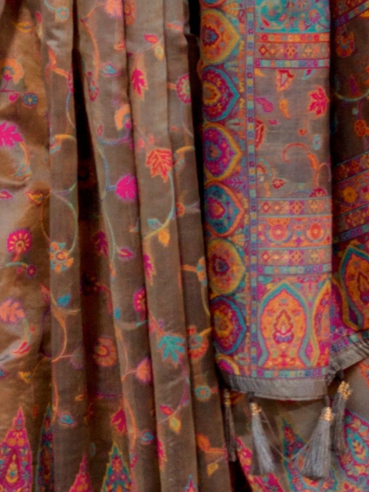 Odette Brown Organza Woven Saree With Unstitched Blouse For Women - Image 3