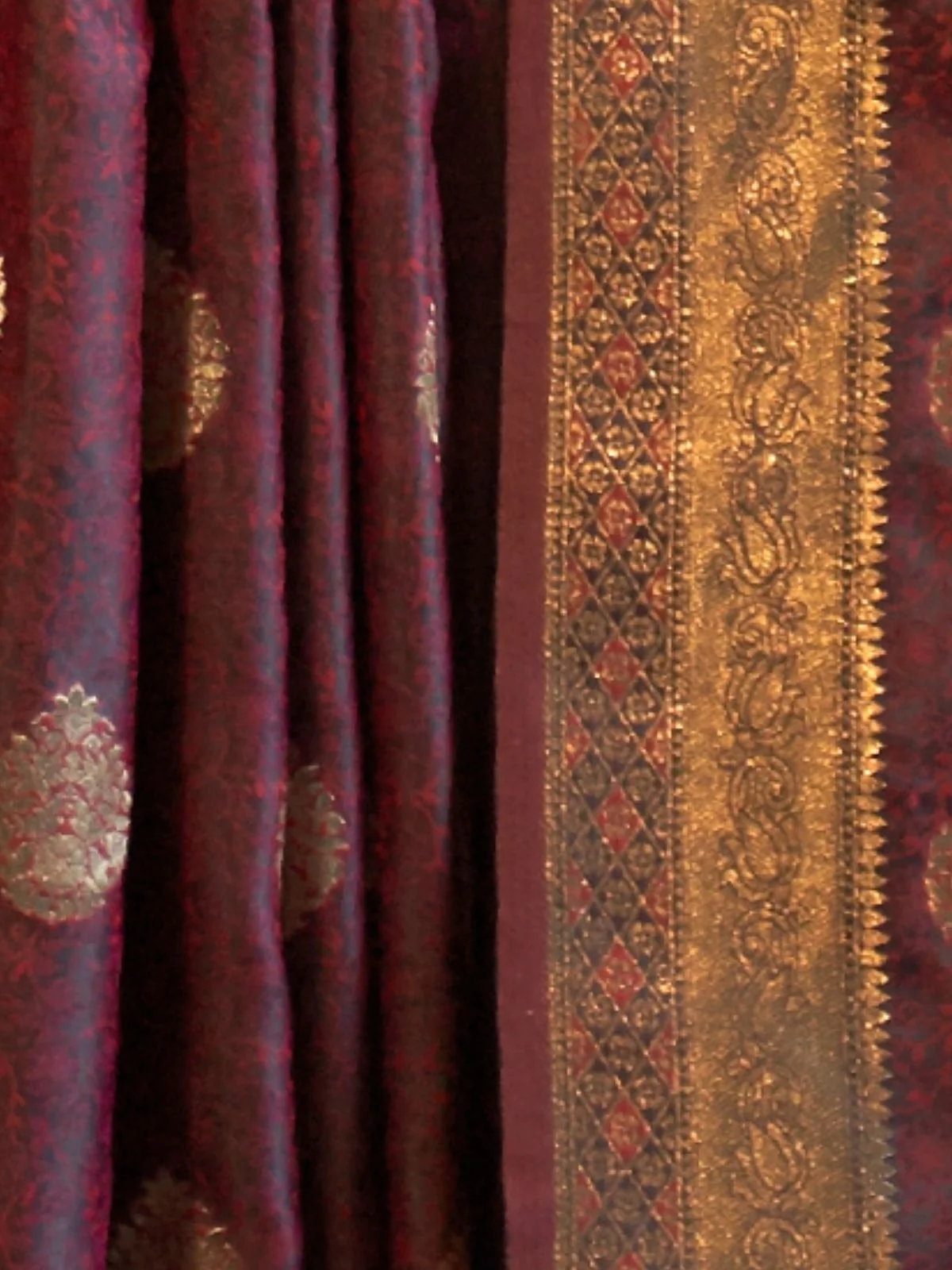 Odette Brown Silk Blend Woven Saree With Unstitched Blouse for Women - Image 3
