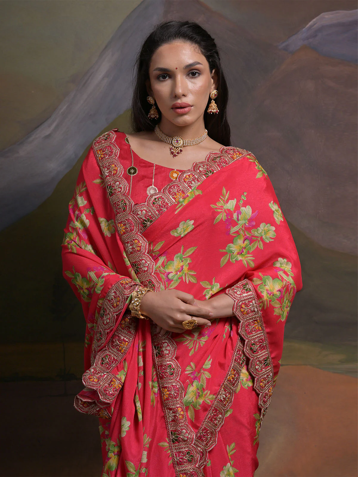 Odette Red Printed Chiffon Saree With Unstitched Blouse For Women - Image 4
