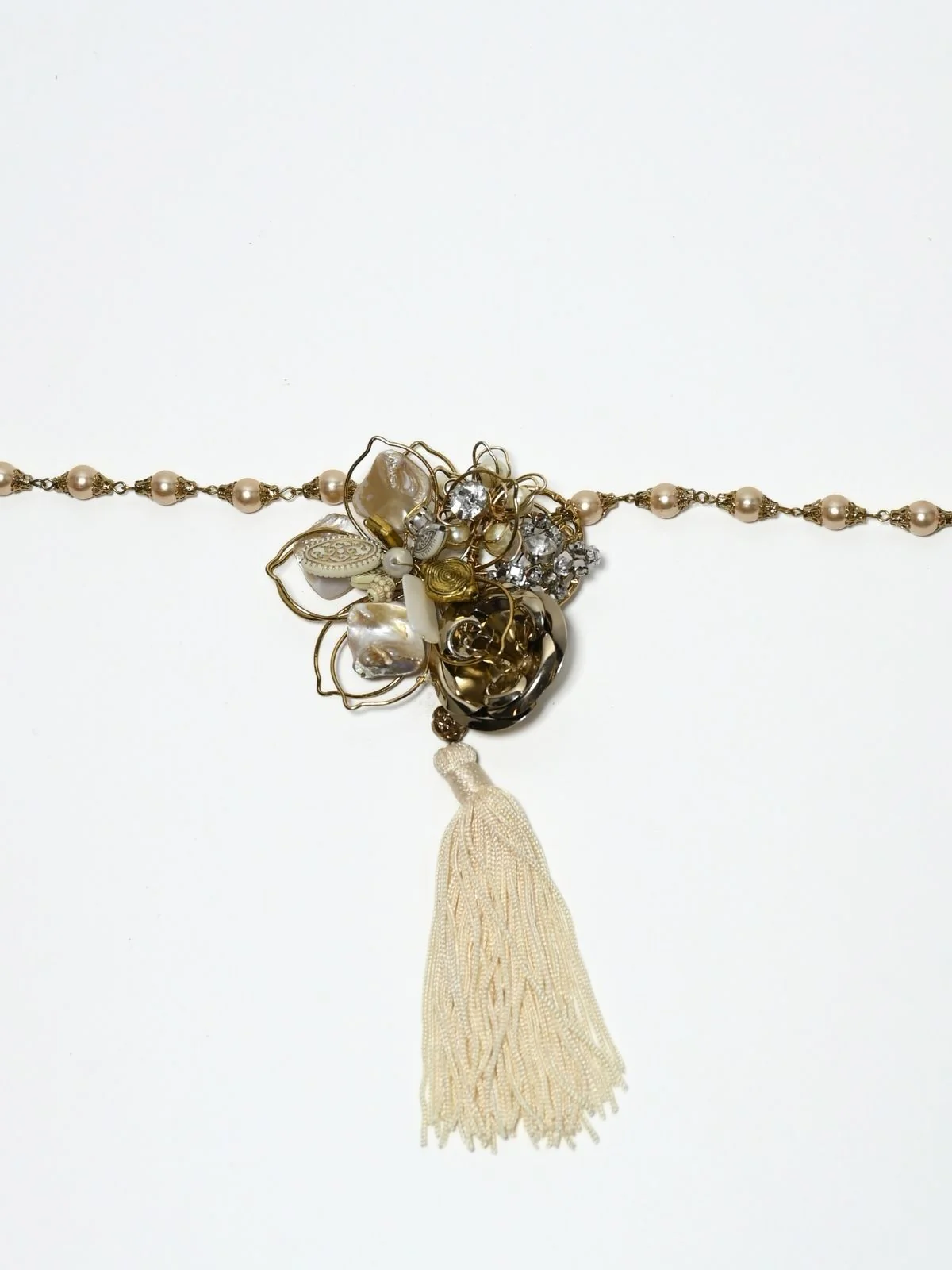 Odette Cream Alloy Stone With Pearl Jewellery Set For Women - Image 5
