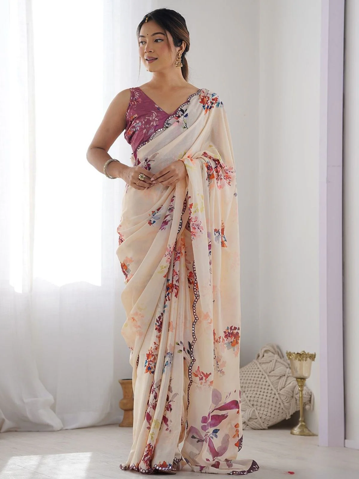Odette Cream Georgette Printed Saree For Women - Image 3