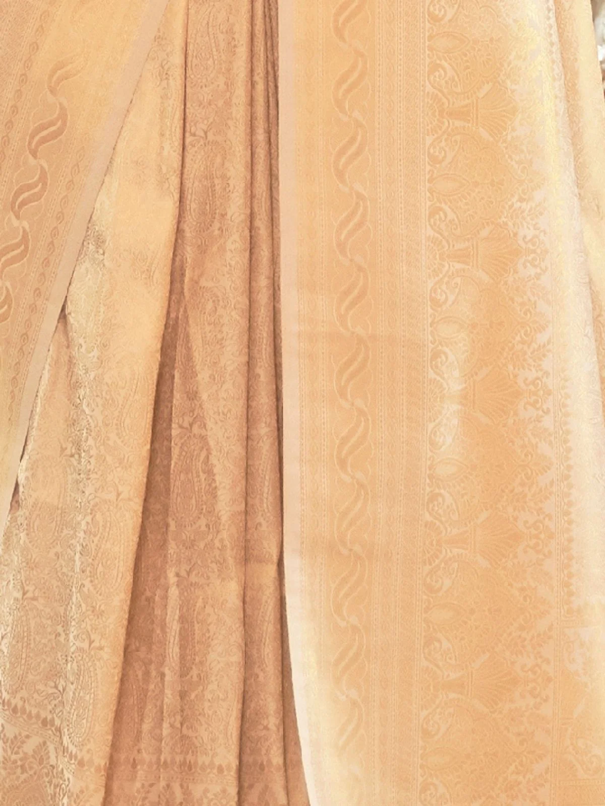 Odette Cream Woven Design Silk Blend Saree With Unstitched Blouse For Women - Image 4
