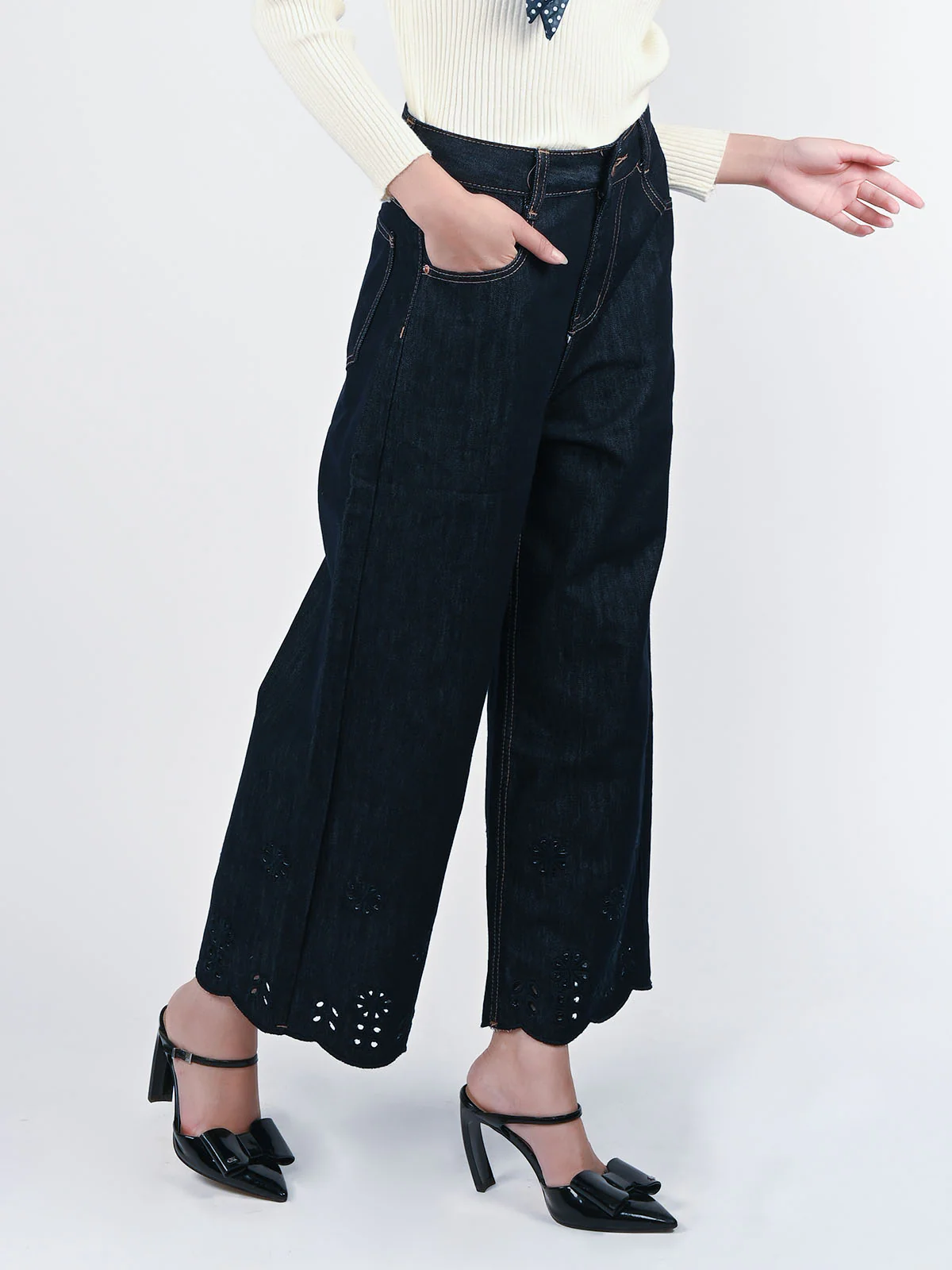 Odette Dark Blue Denim Solid Jeans For Women - Image 2