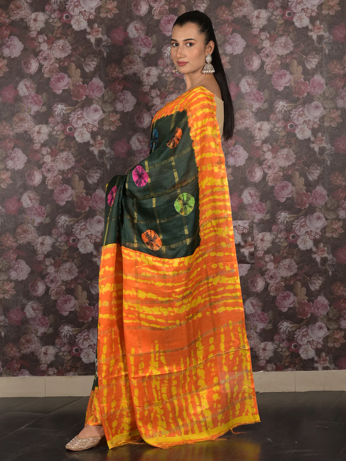 Odette Dark Green And Orange Woven Kota Cotton Saree With Unstitched Blouse For Women - Image 2