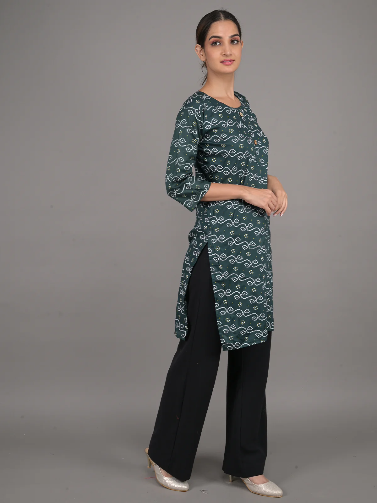 Odette Dark Green Bandhani Print Cotton Stitched Kurta for Women - Image 2
