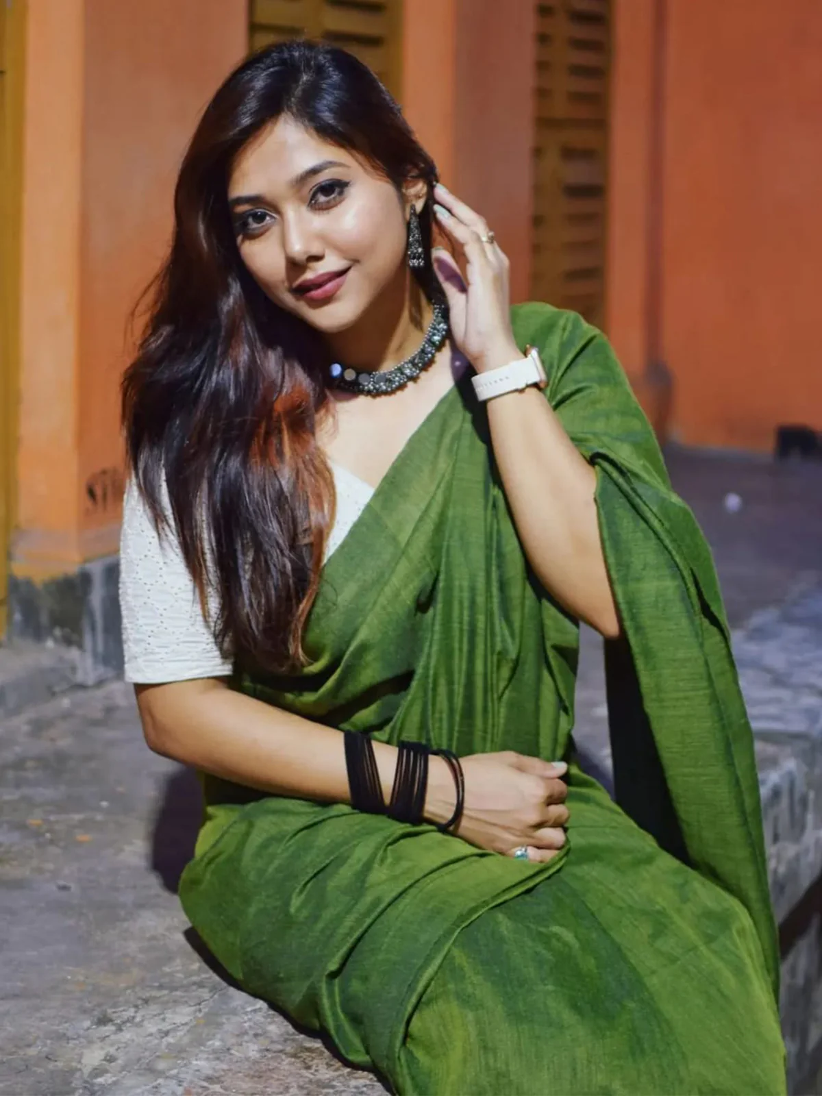 Odette Dark Green Cotton Handloom Saree  With Unstitched Blouse for Women - Image 2