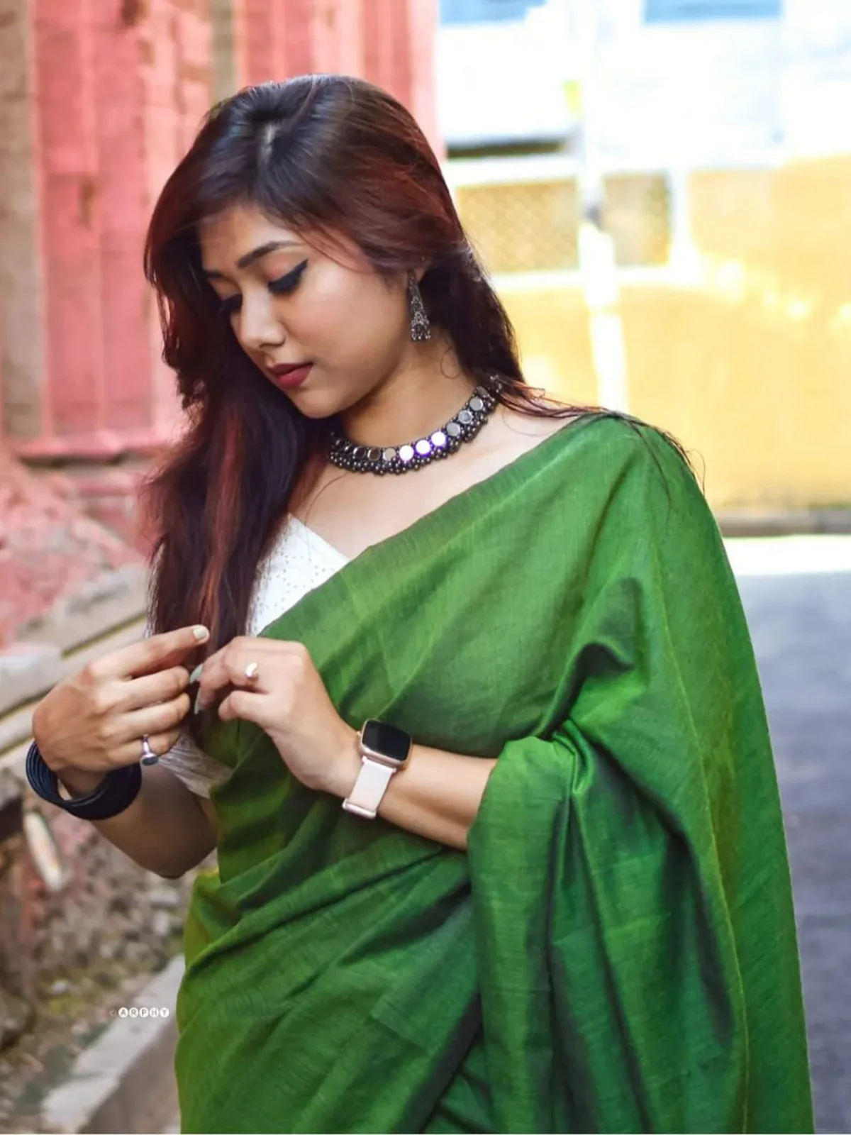 Odette Dark Green Cotton Handloom Saree  With Unstitched Blouse for Women - Image 3