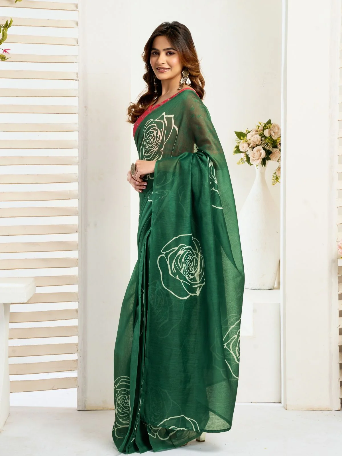 Odette Dark Green Cotton Linen Zari Work Saree For Women - Image 2