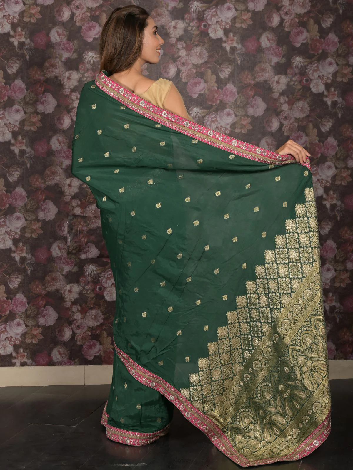Odette Dark Green Embroidered Crepe Saree with Unstitched Blouse for Women - Image 4