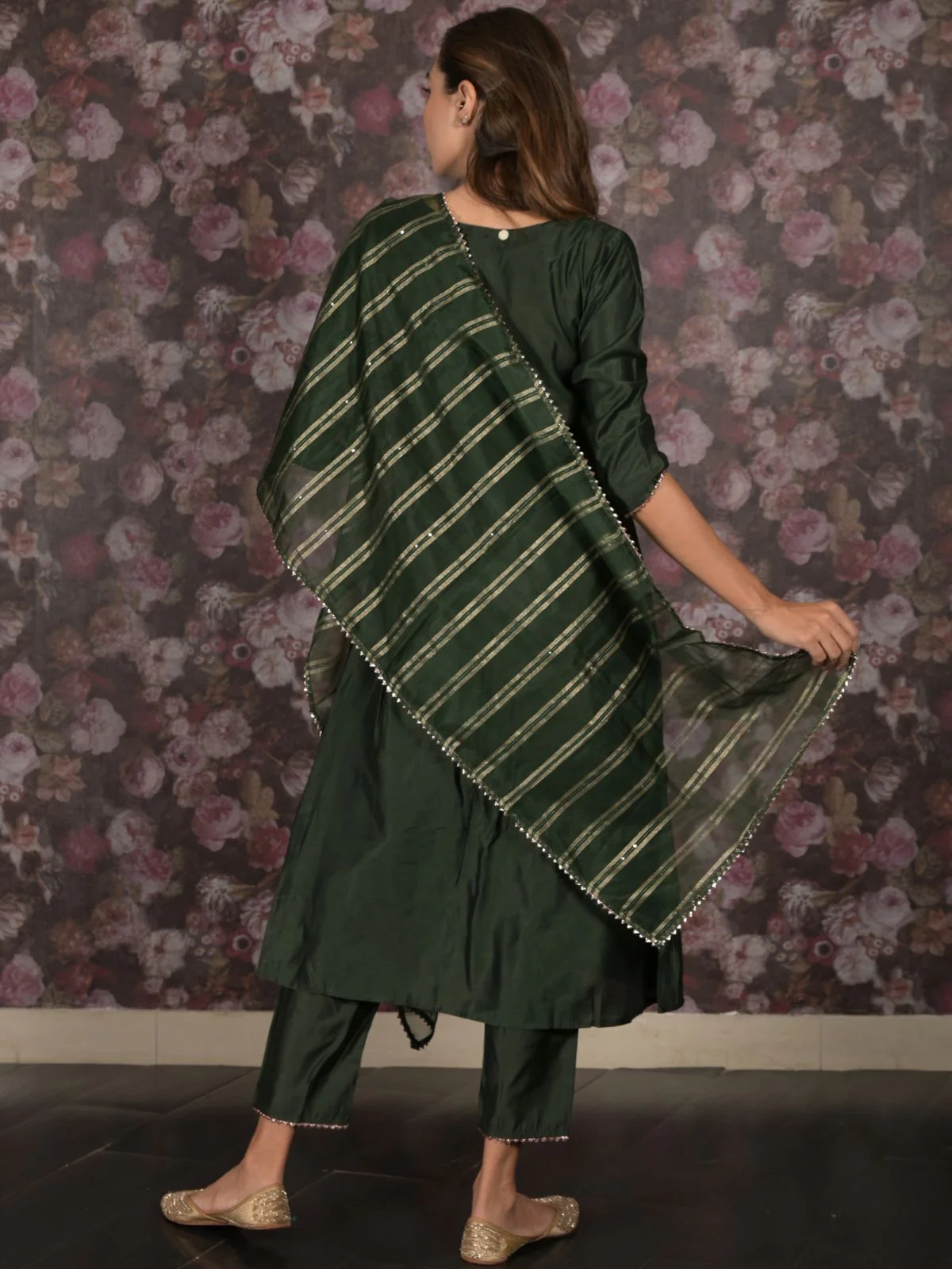 Odette Dark Green Embroidered Stitched Cotton Blend Kurta Set for Women - Image 4