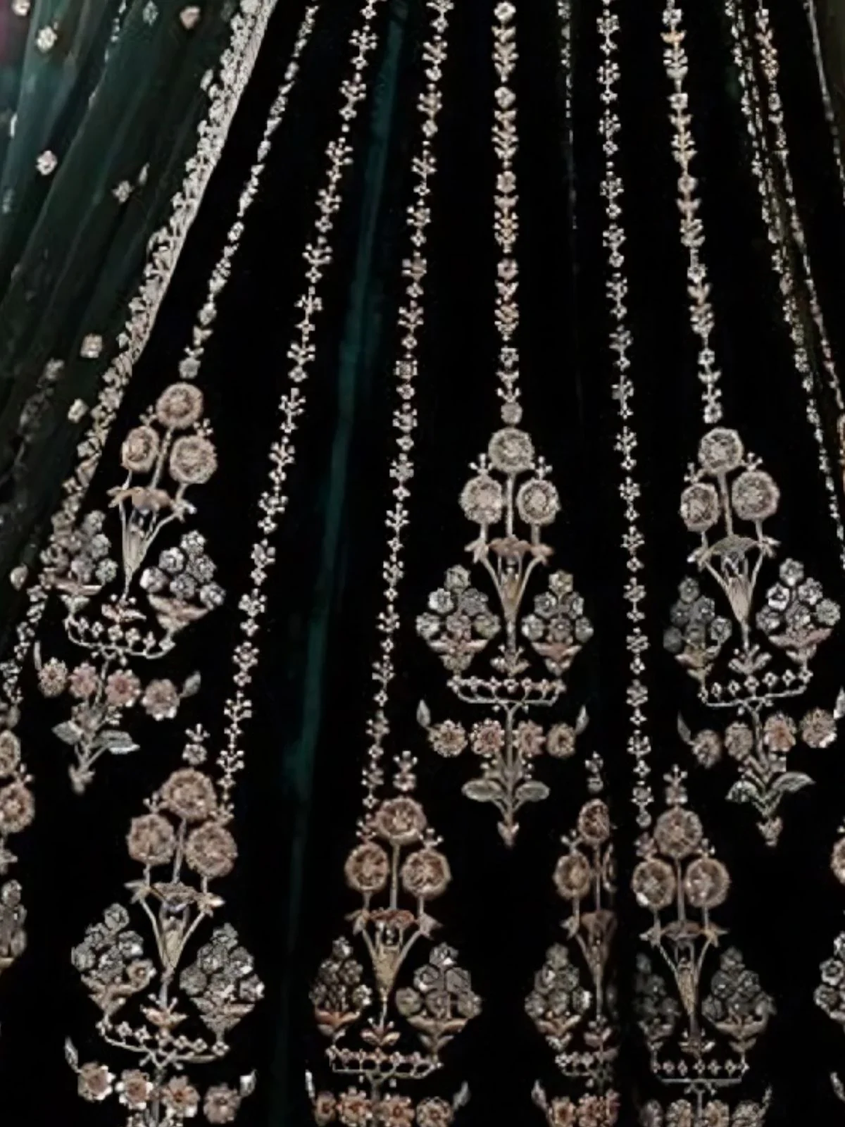 Odette Dark Green Georgette Embroidered Semi-Stitched Lehenga For Women - Image 4