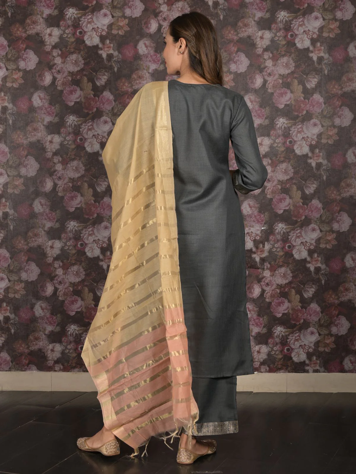 Odette Dark Grey Cotton Blend Woven Stitched Kurta Set for Women - Image 4