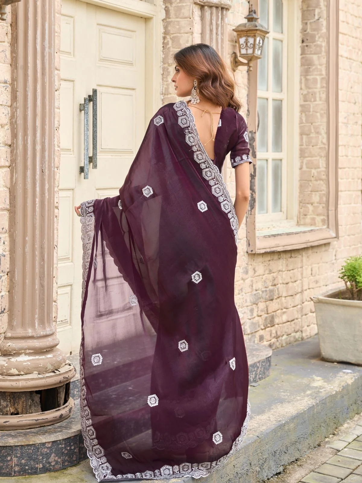 Odette Dark Maroon Chiffon Embellished Saree For Women - Image 4