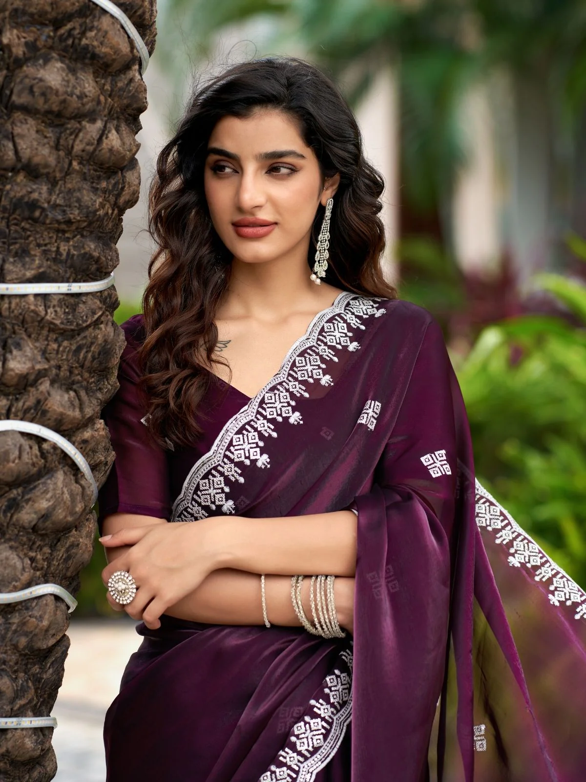 Odette Dark Maroon Chiffon Embroidered Saree For Women - Image 5