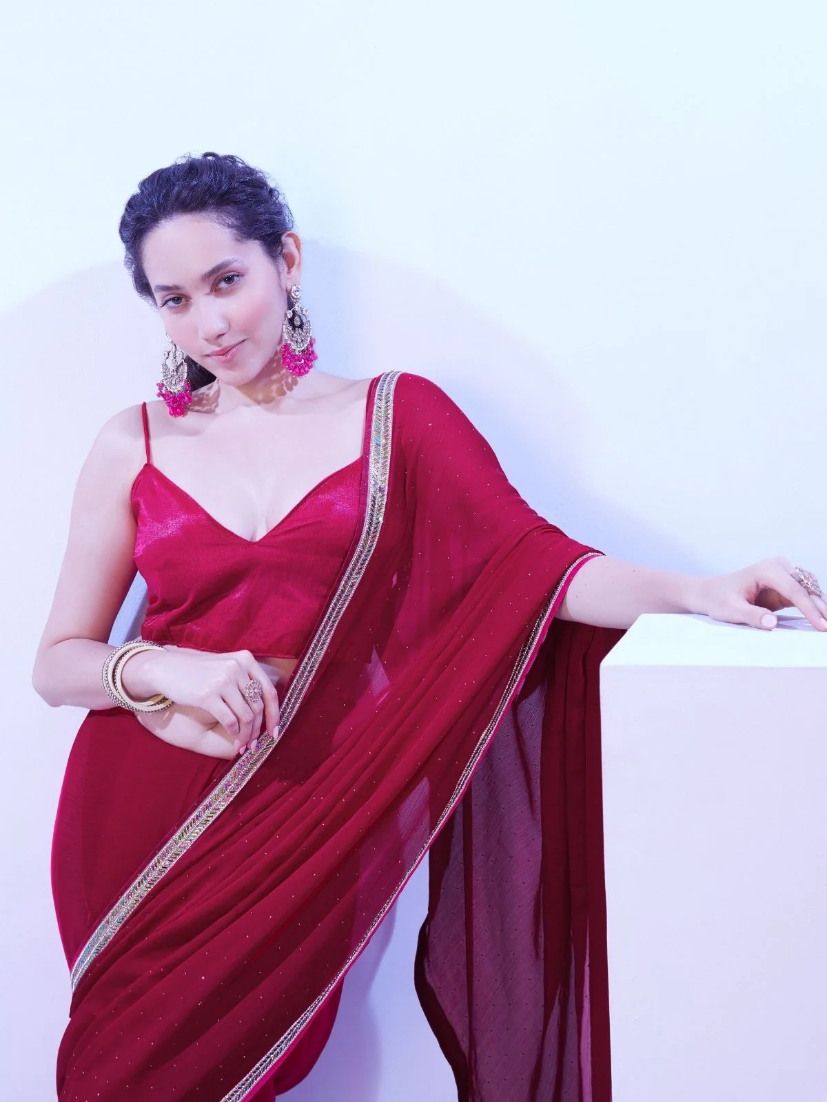 Odette Dark Pink Satin Lace Work Saree With Unstitched Blouse For Women - Image 4