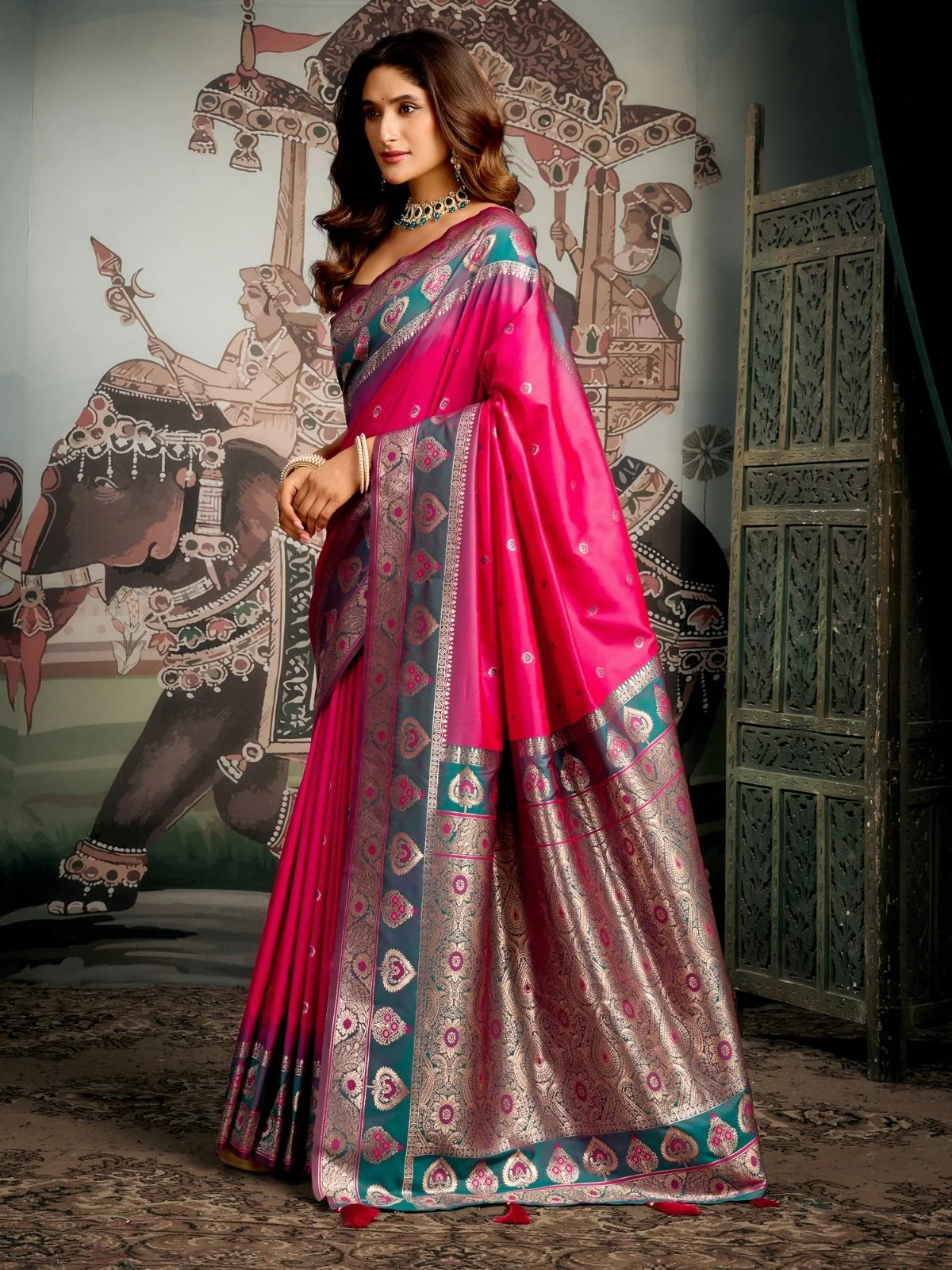 Odette Dark Pink Silk Blend Woven Saree For Women - Image 3