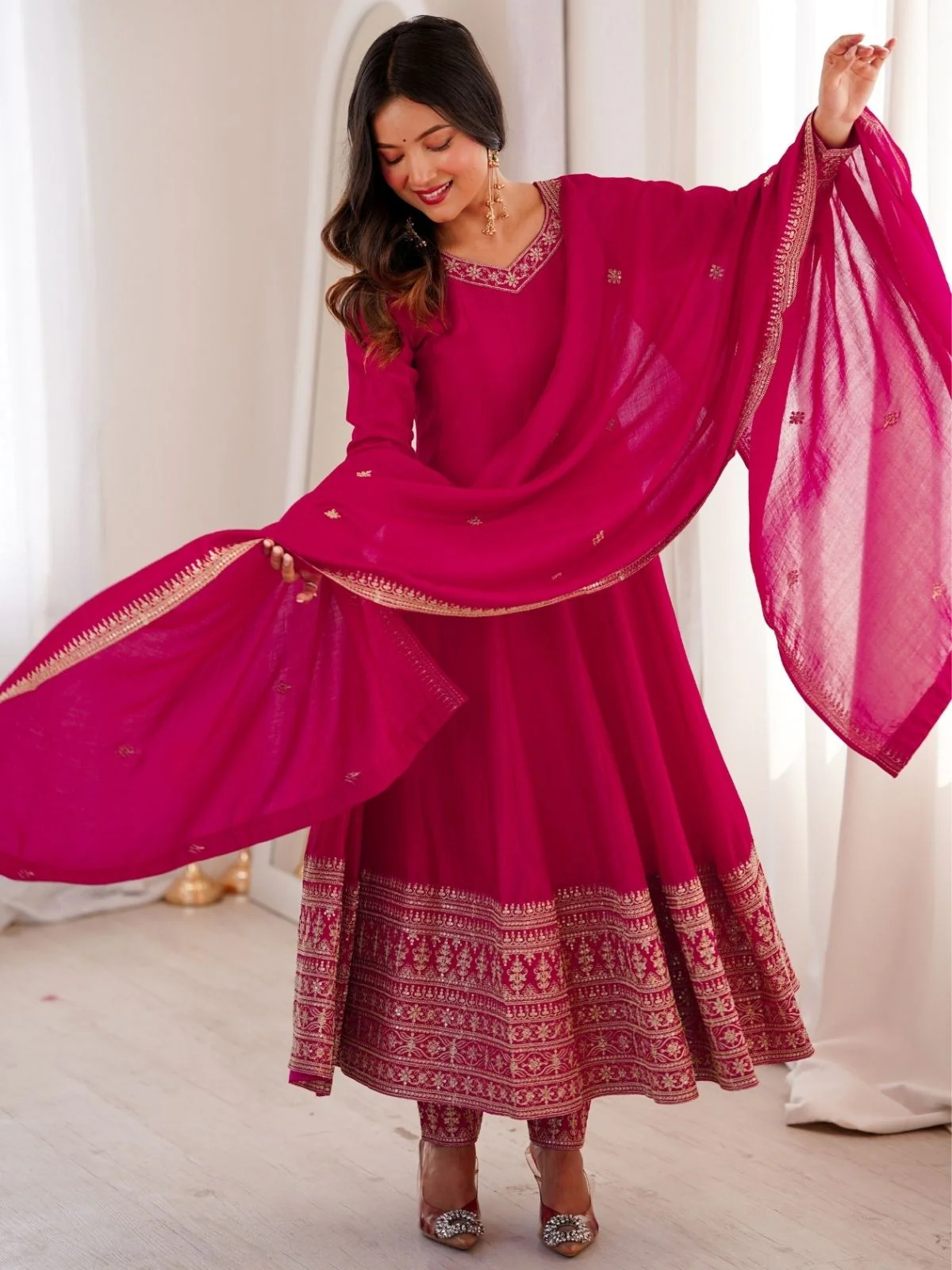 Odette Dark Pink Silk Solid Kurta Set For Women - Image 2