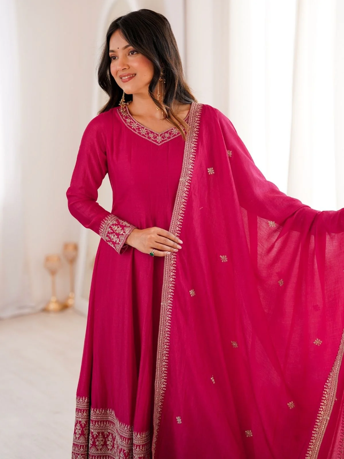 Odette Dark Pink Silk Solid Kurta Set For Women - Image 4