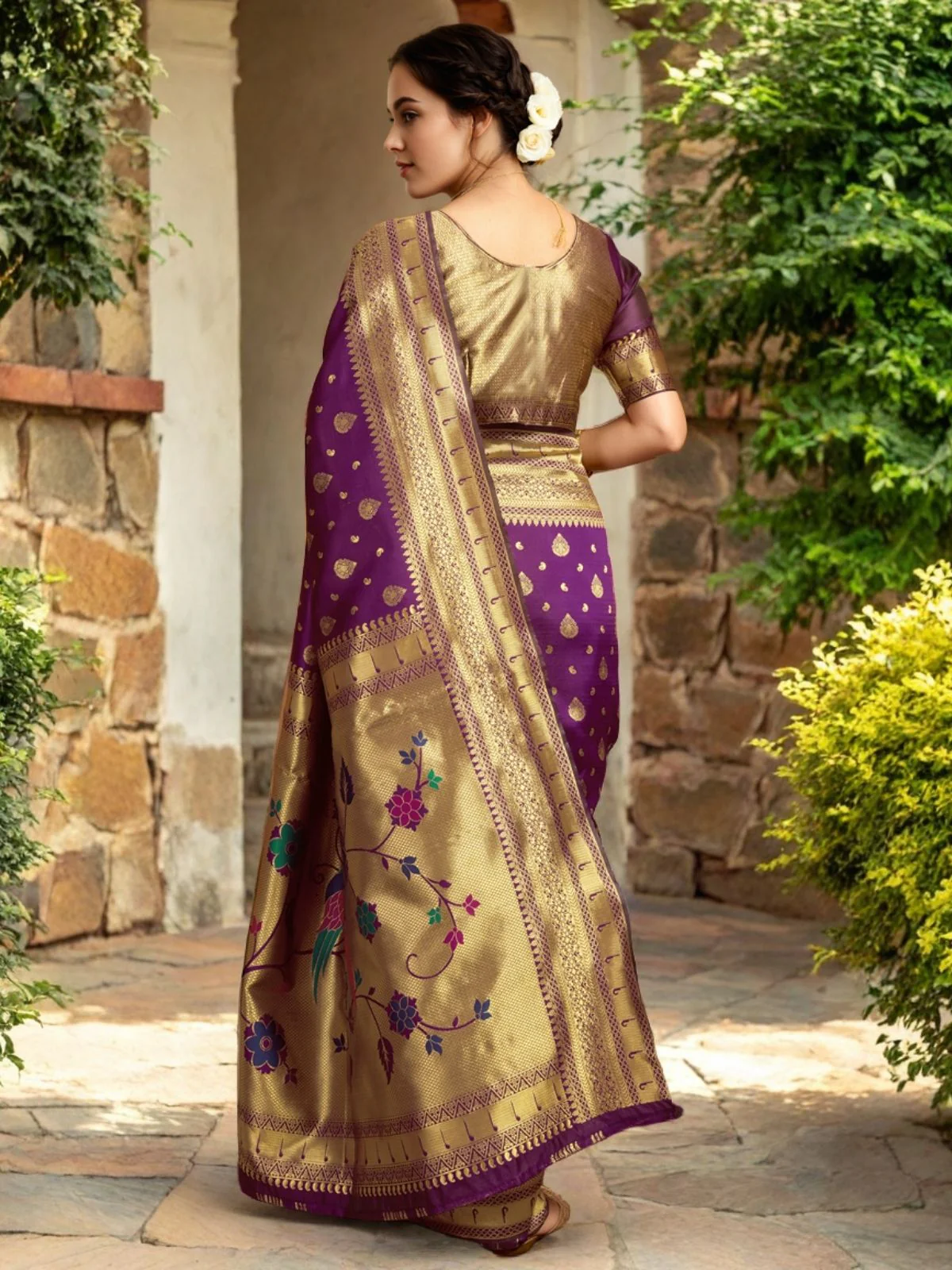 Odette Dark Purple Silk Blend Woven Pithani Saree For Women - Image 4