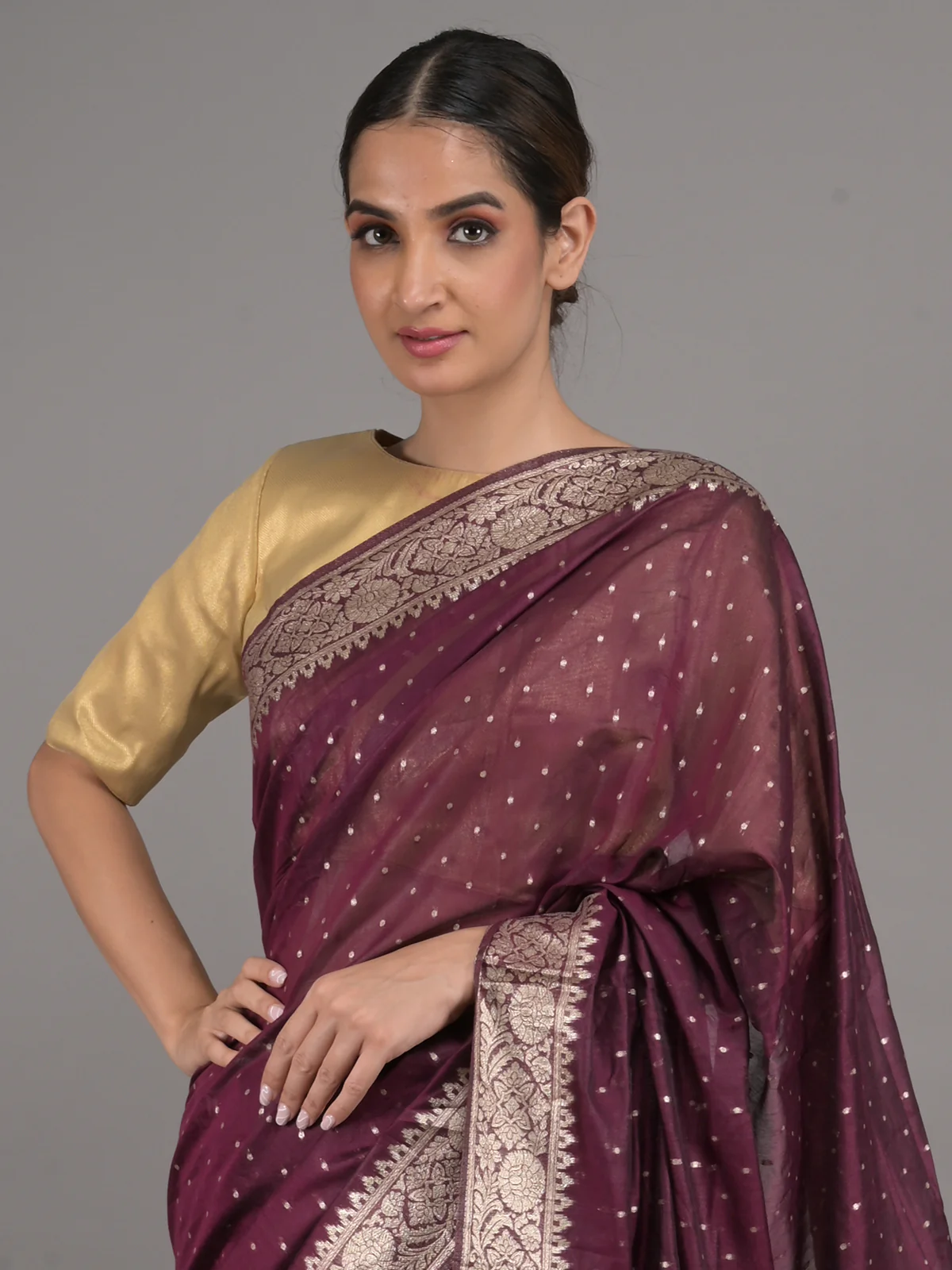 Odette Deep Purple Silk Blend Woven Saree With Unstitched Blouse For Women - Image 4