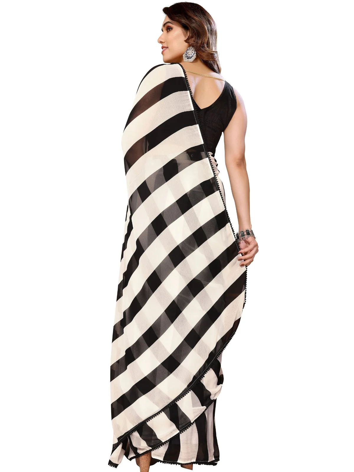 Odette Designer Black and White Printed Ready-to-Wear Saree with Unstitched Blouse for Women - Image 3