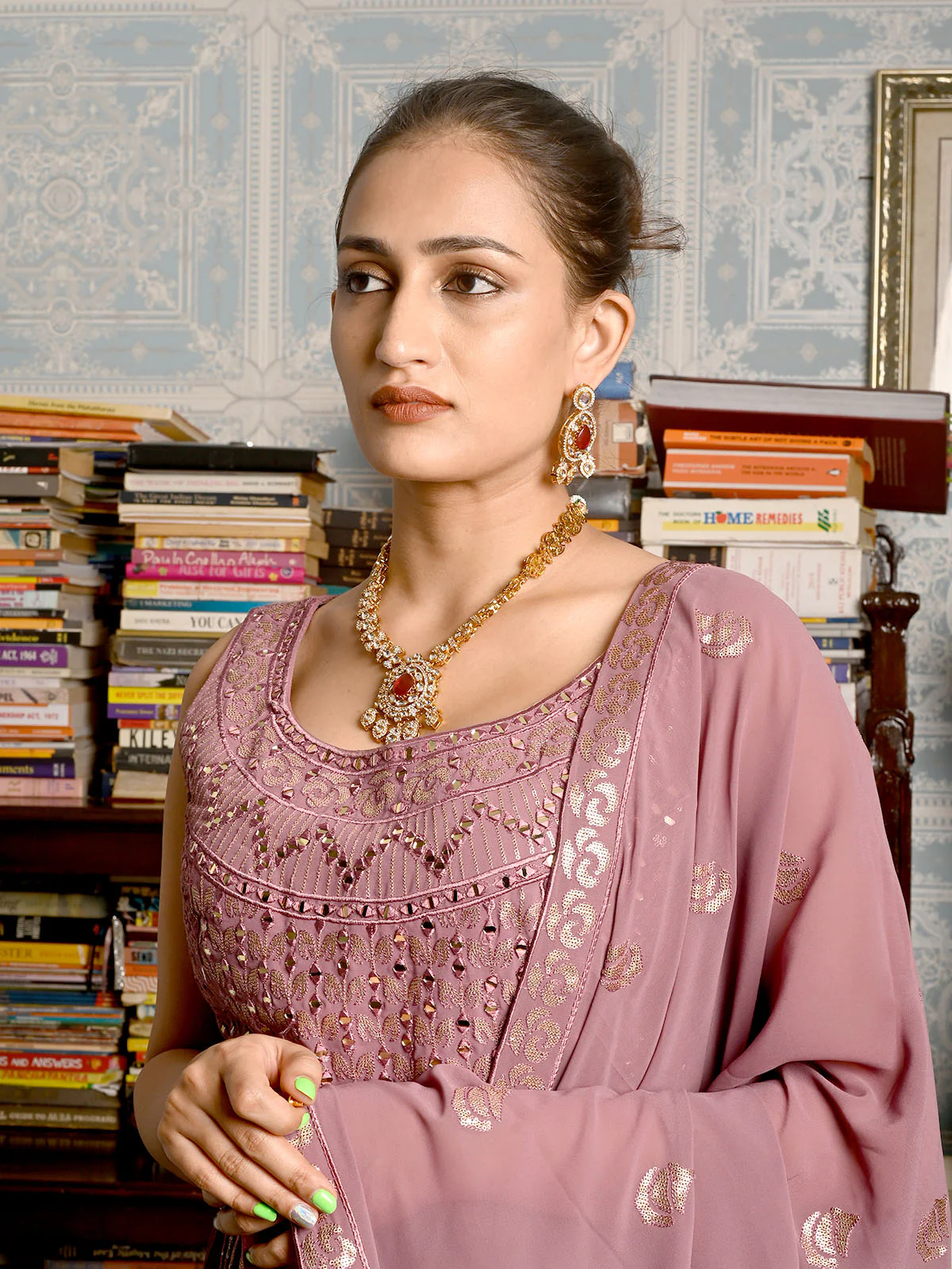 Odette Gold Choker Bridal Neck Piece Set For Women - Image 2