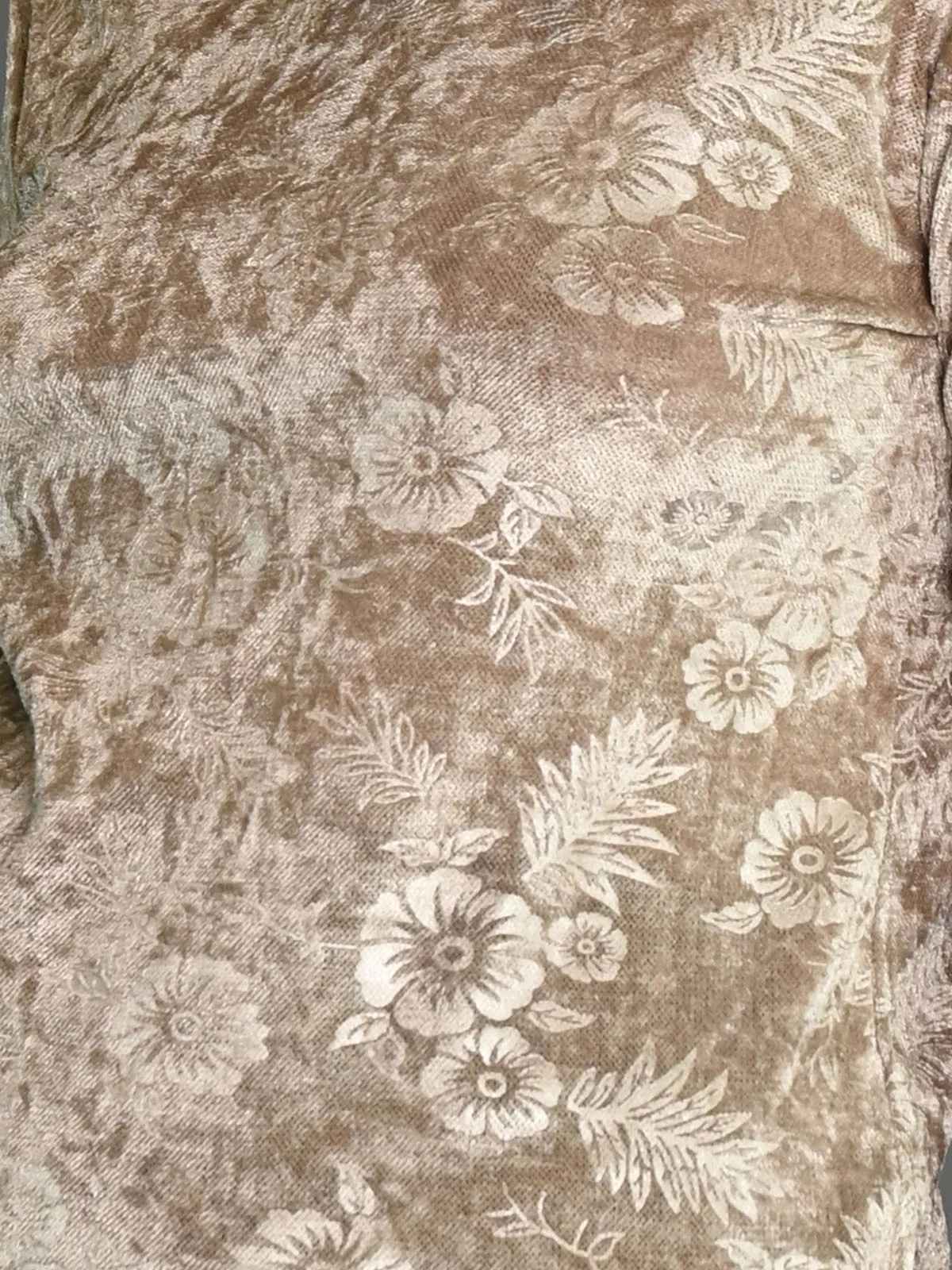 Odette Gold Velvet Solid Top For Women - Image 6