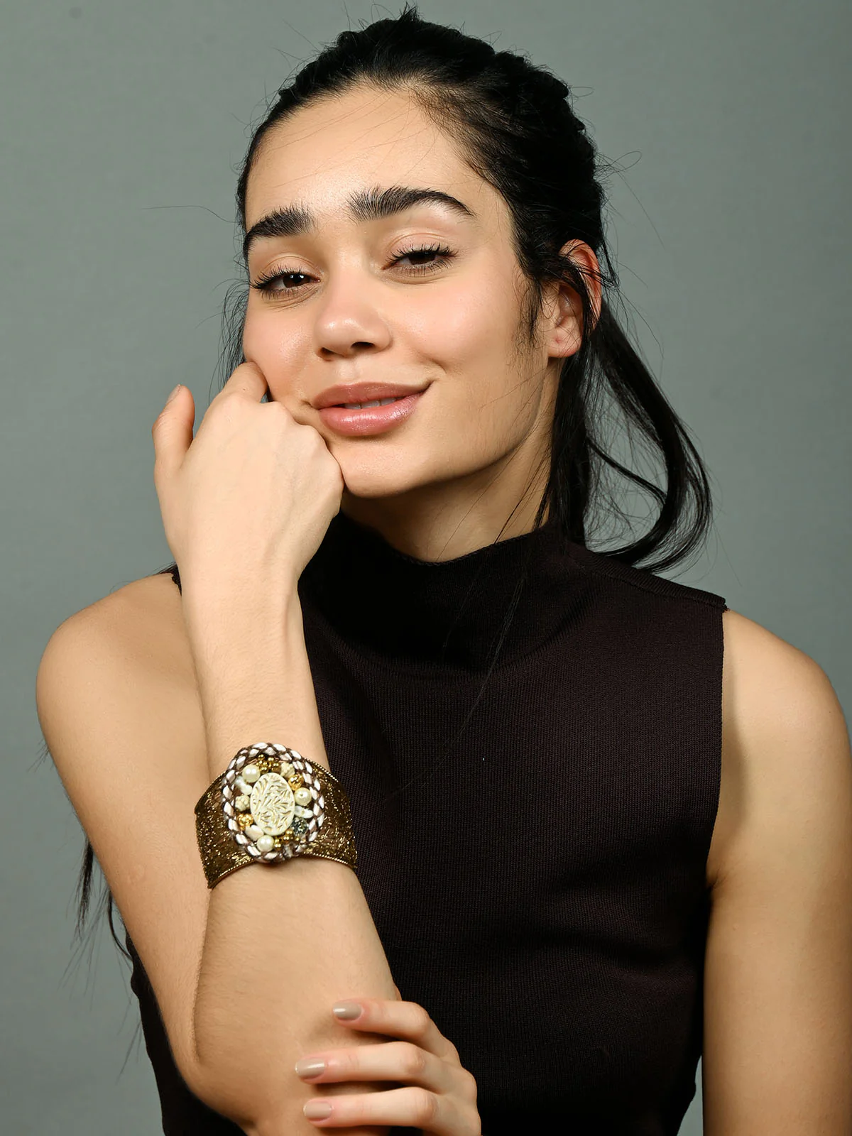 Odette Golden Alloy Embellished Bracelet For Women - Image 2