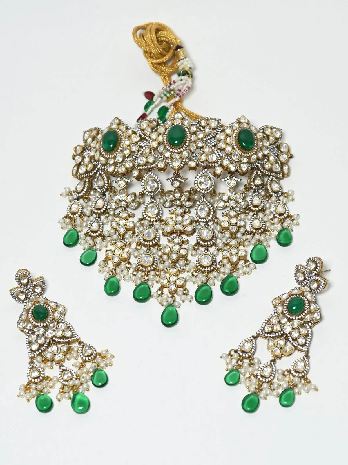 Odette Golden And Green Alloy Kundan And Stone Jewellery Set For Women - Image 3