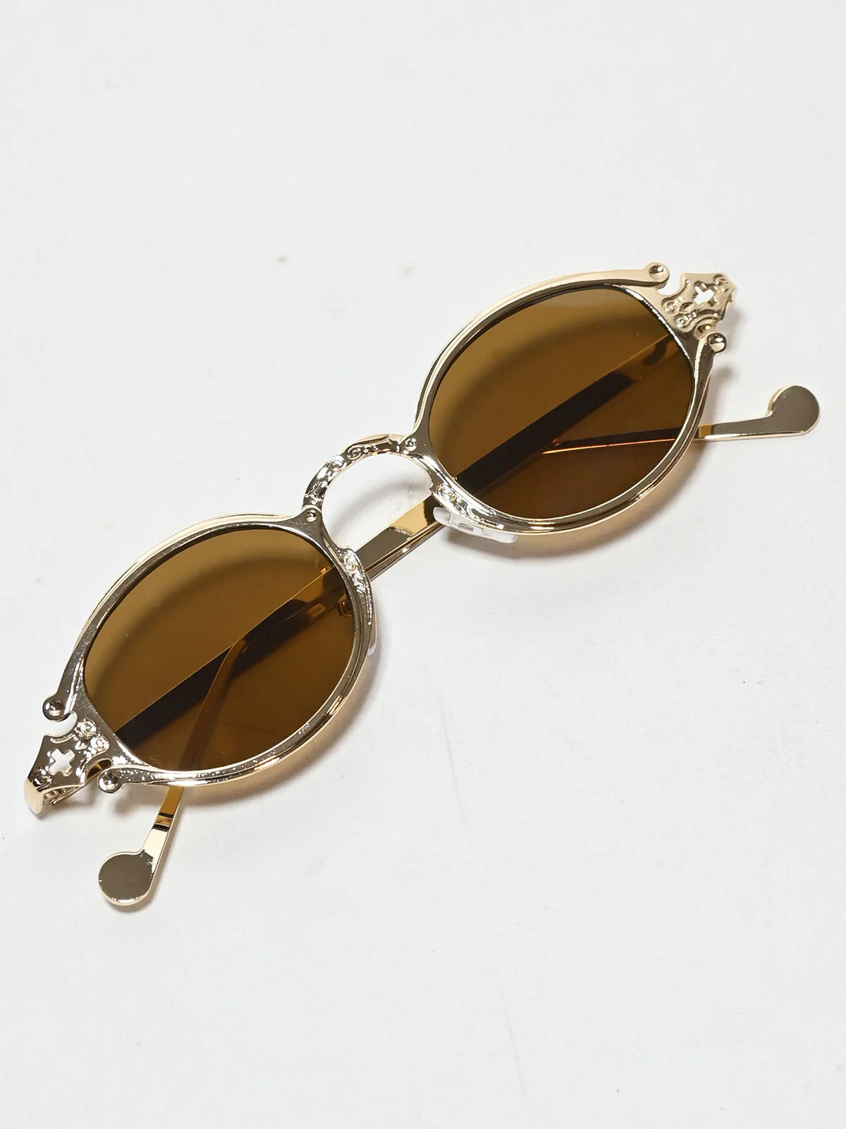 Odette Golden Zink Alloy Self Design Sunglasses For Women - Image 3