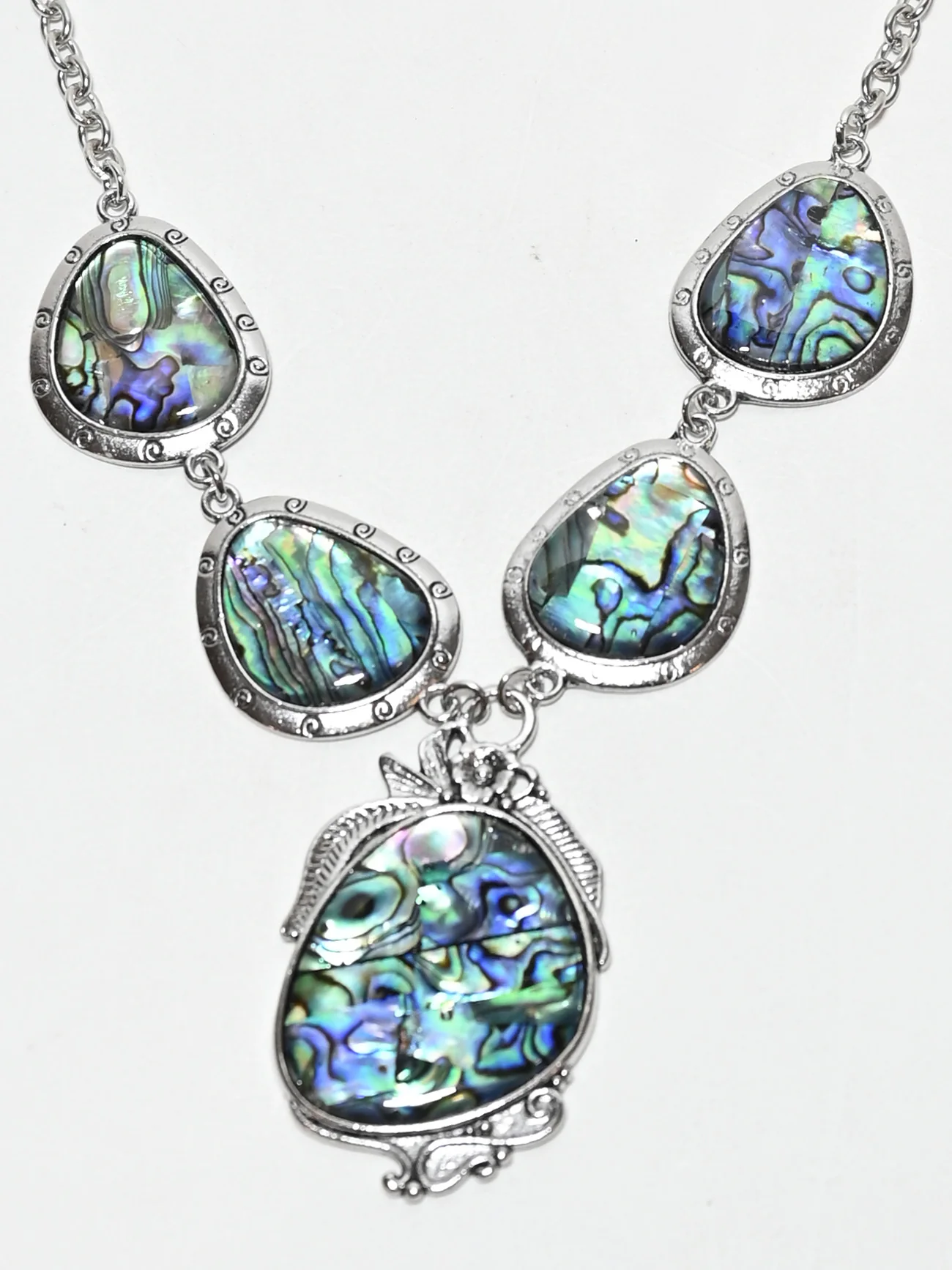 Odette Green Alloy Metallic Design Neckpiece For Women - Image 3