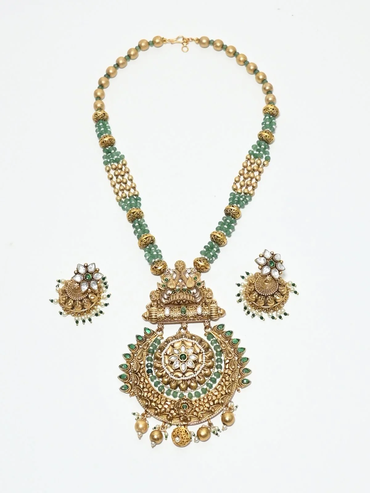 Odette Green And Golden Alloy Stone Jewellery Set For Women - Image 3