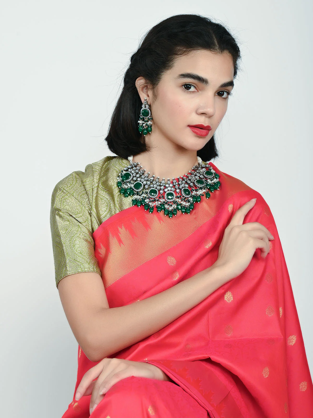 Odette Green And Silver Alloy Kundan And Stone Jewellery Set For Women - Image 2