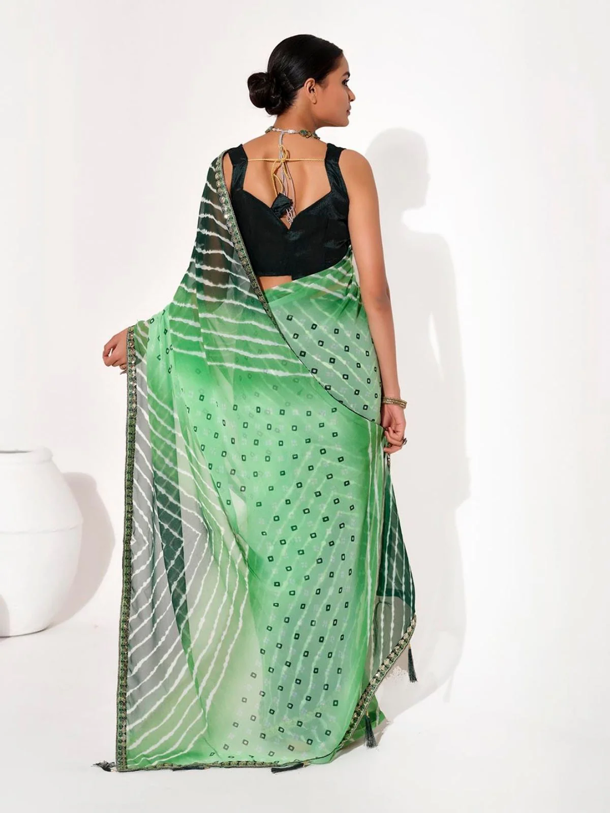 Odette Green Cotton Linen Embroidered Striped Saree For Women - Image 4