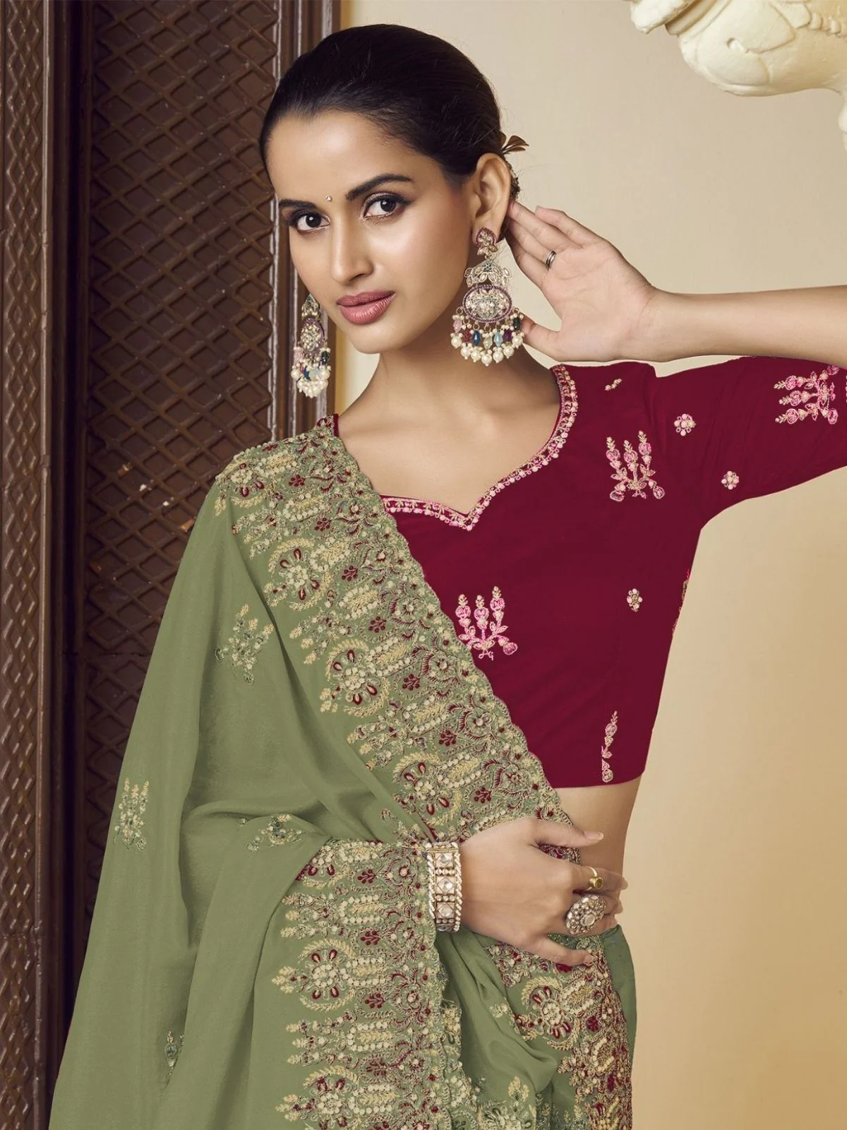 Odette Green Georgette Embroidered Elegant Saree For Women - Image 3