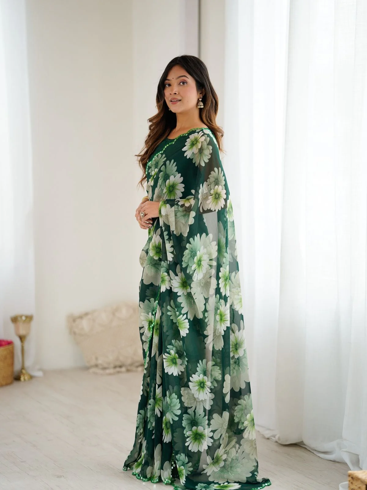Odette Green Georgette Floral Print Saree For Women - Image 2