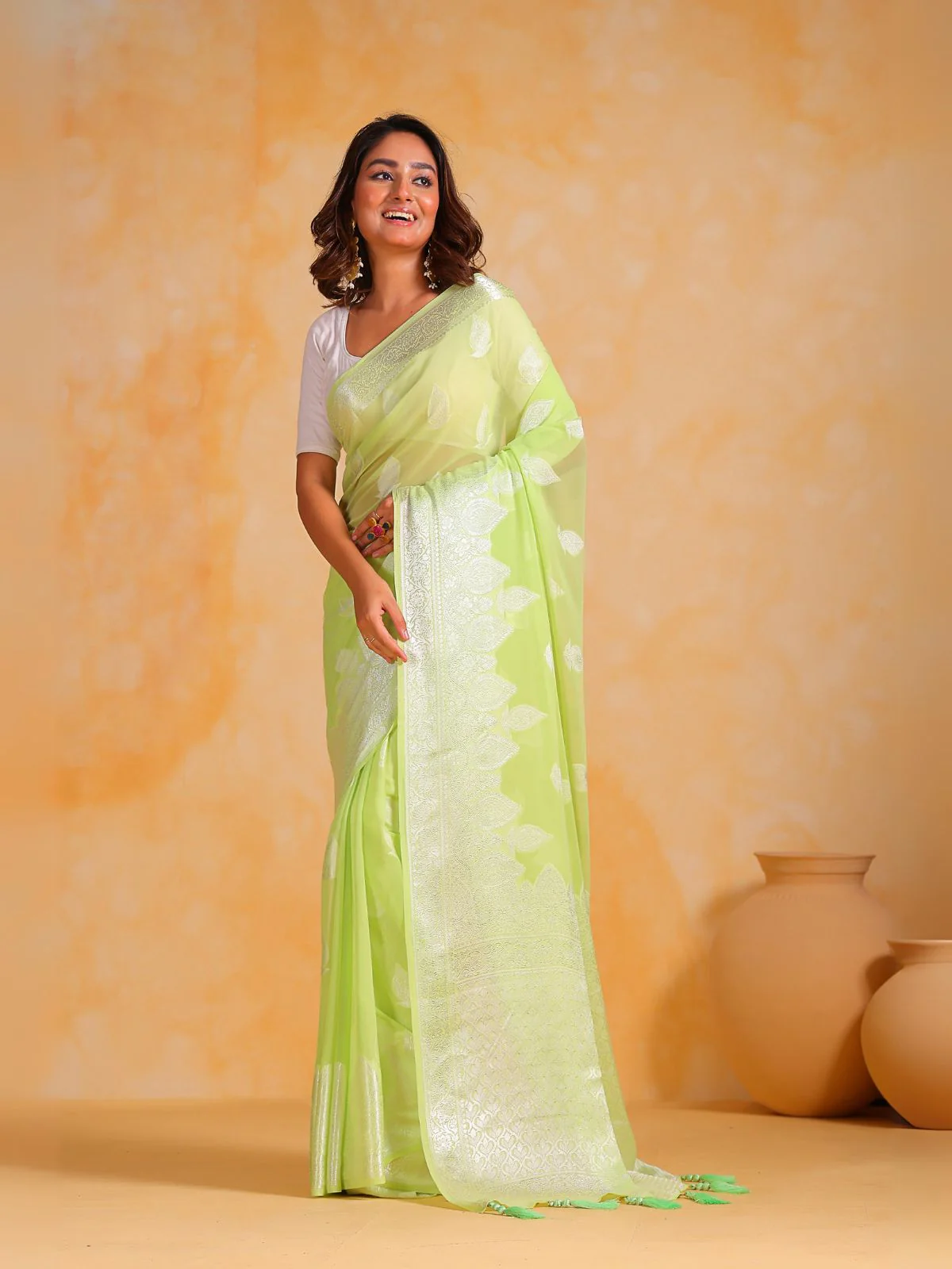 Odette Green Georgette Woven Design Saree With Unstitched Blouse For Women - Image 2