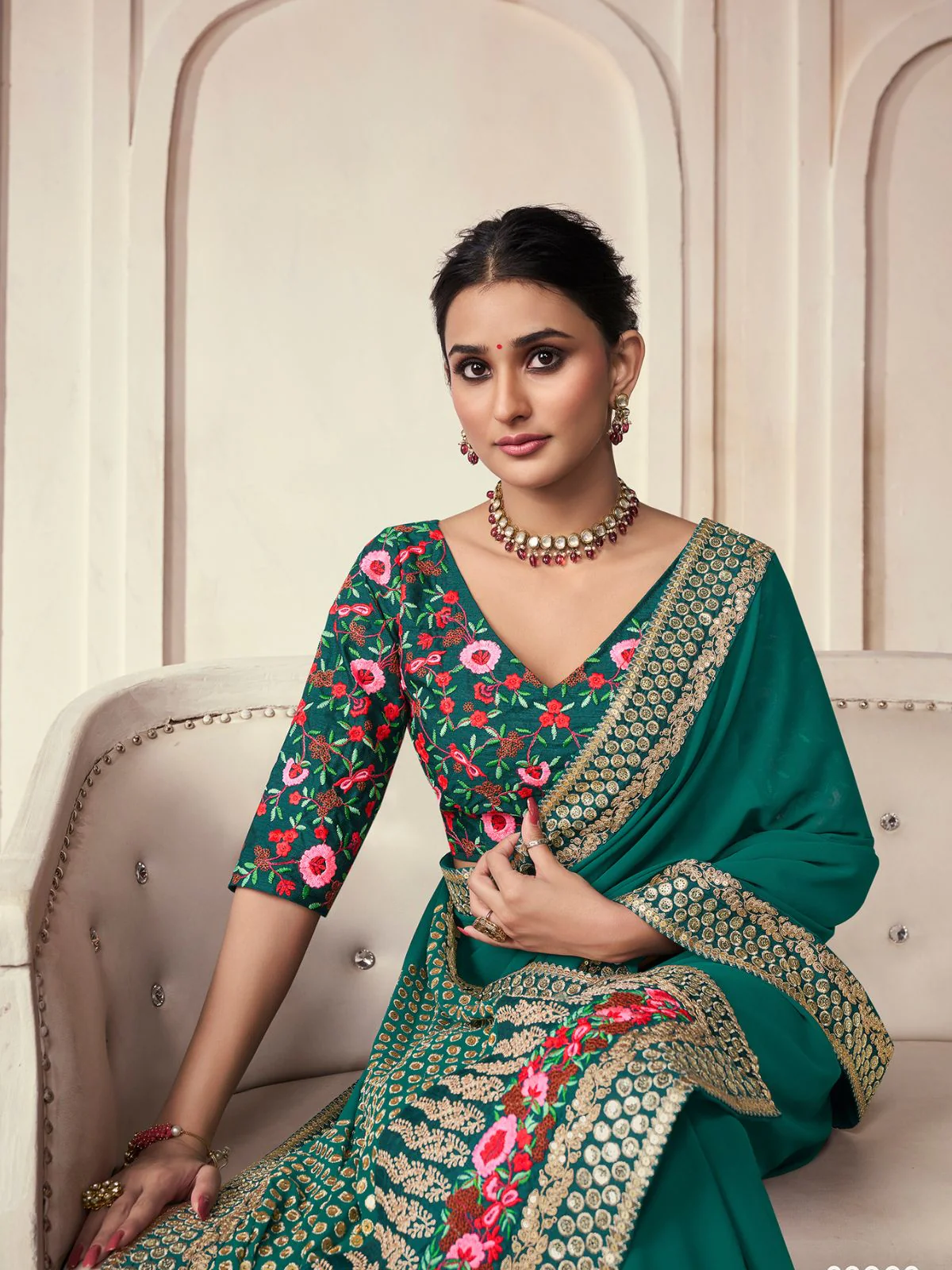Odette Dark Green Organza Embroidered Saree With Unstitched Blouse For Women - Image 3
