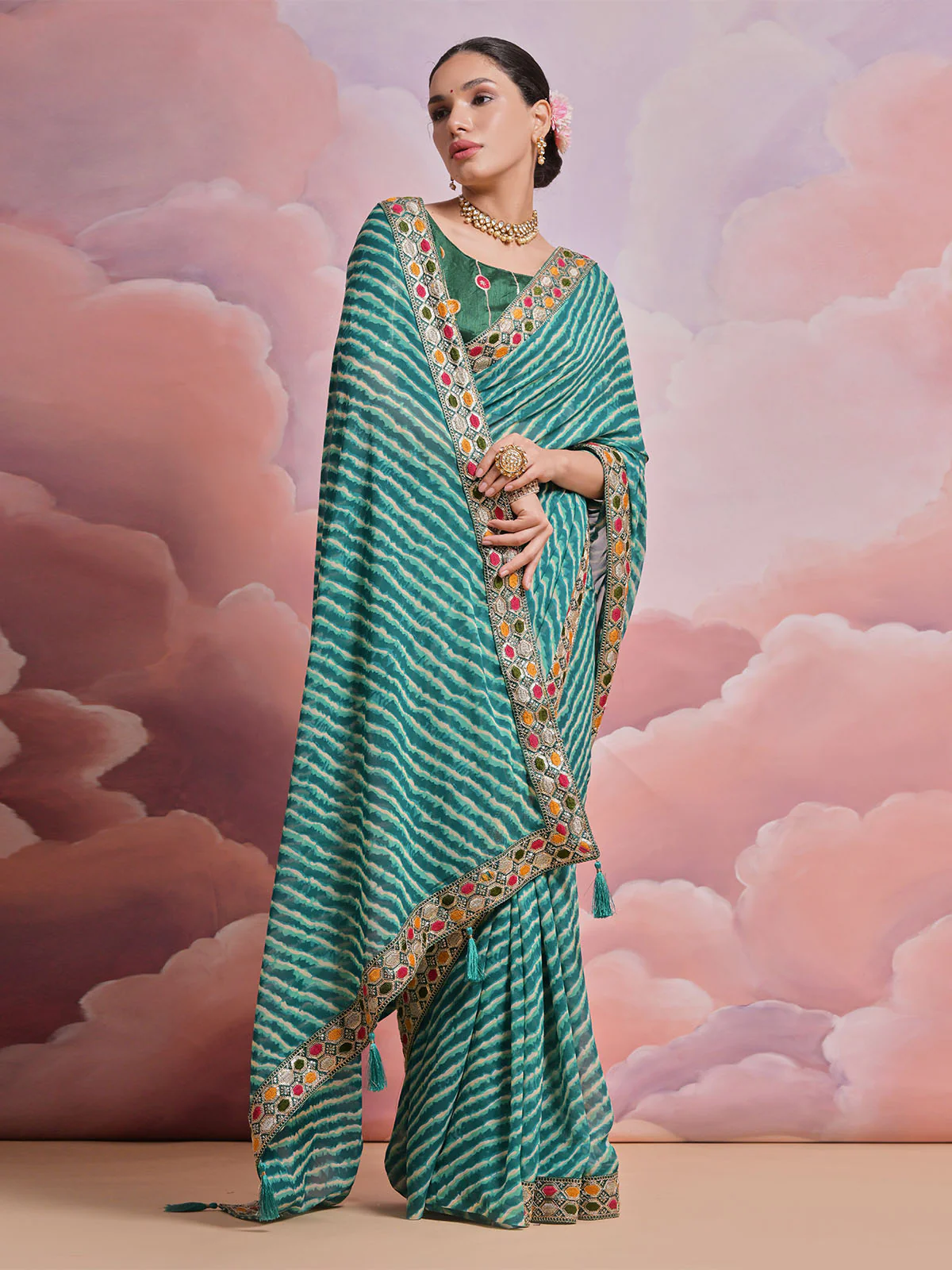 Odette Green Printed Georgette Saree With Unstitched Blouse For Women - Image 3