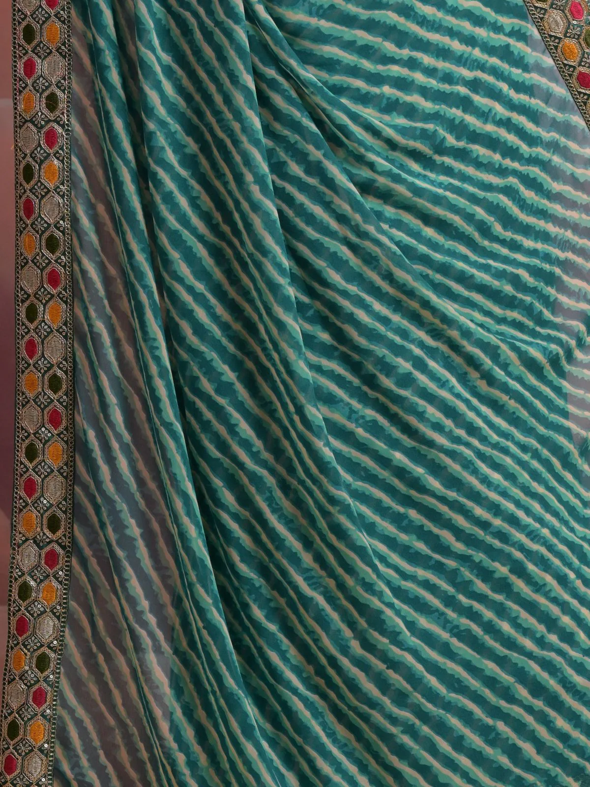 Odette Green Printed Georgette Saree With Unstitched Blouse For Women - Image 8