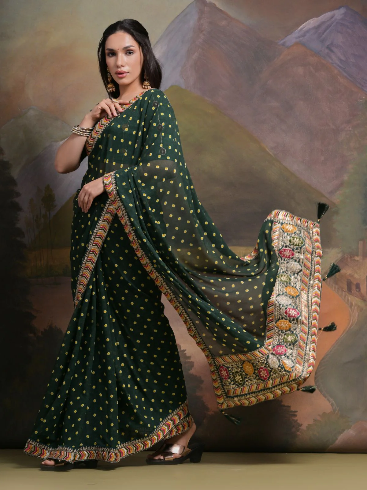 Odette Green Printed Georgette Saree With Unstitched Blouse For Women - Image 2