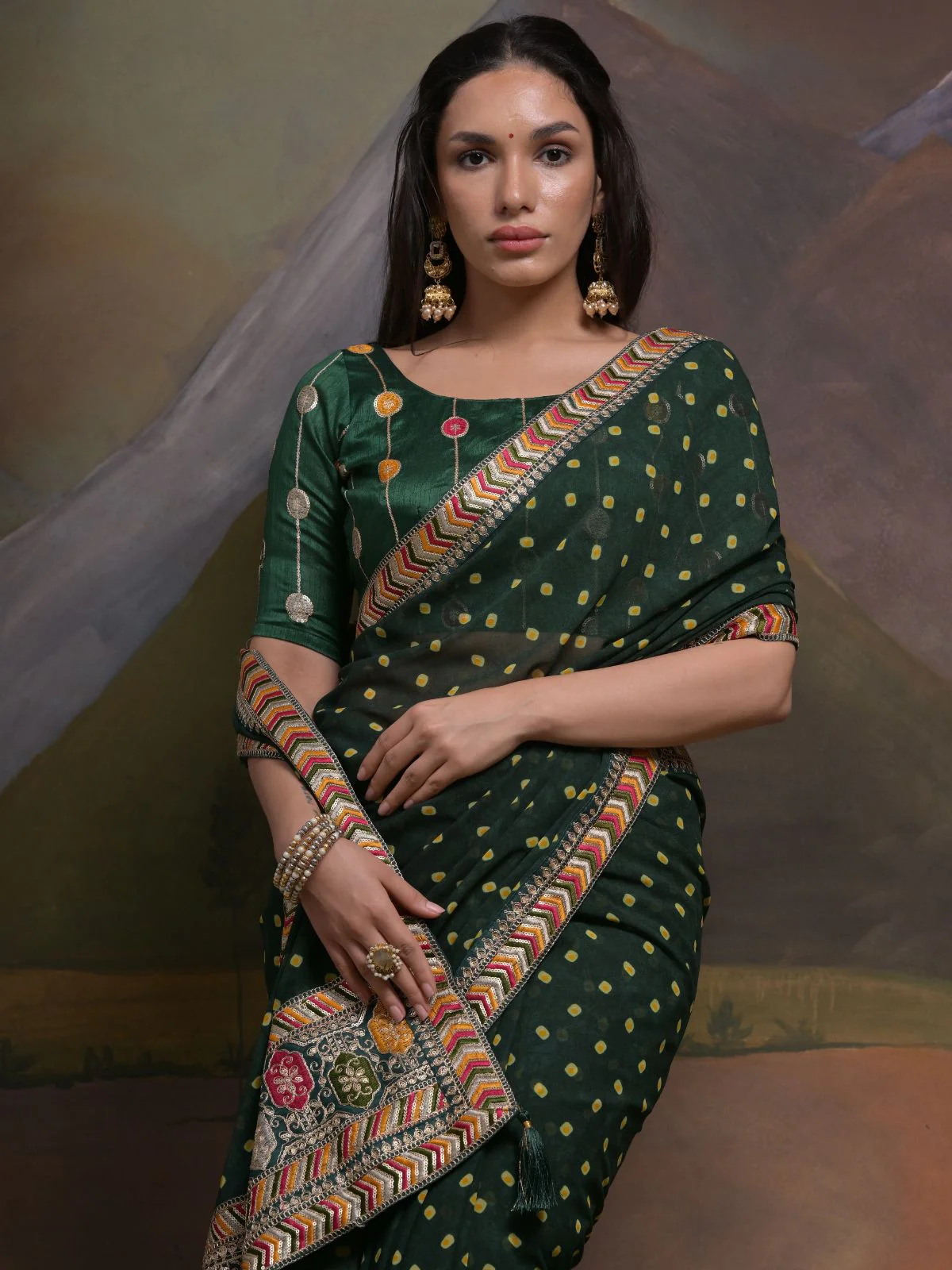 Odette Green Printed Georgette Saree With Unstitched Blouse For Women - Image 4